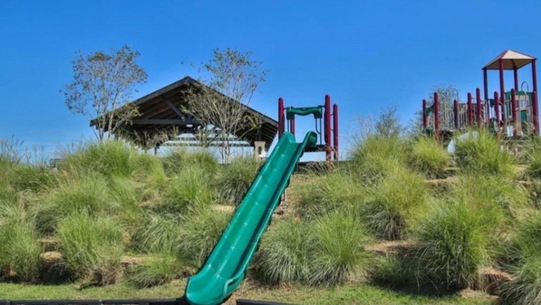 22410 Base Light Drive Property Photo 21