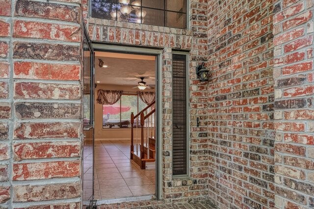 107 Cove W Property Photo 8
