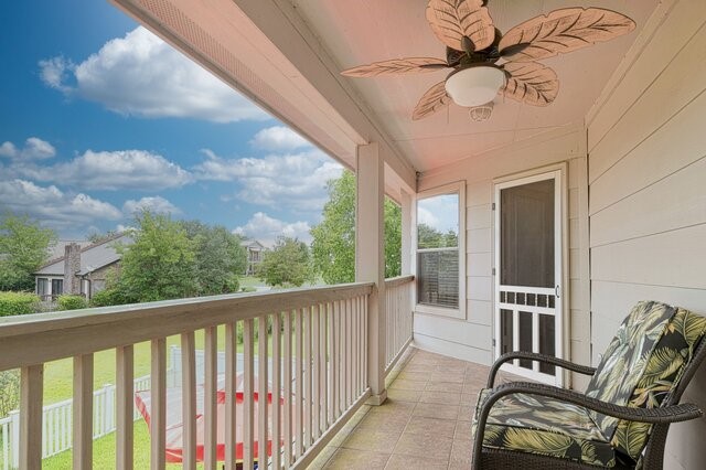 107 Cove W Property Photo 22