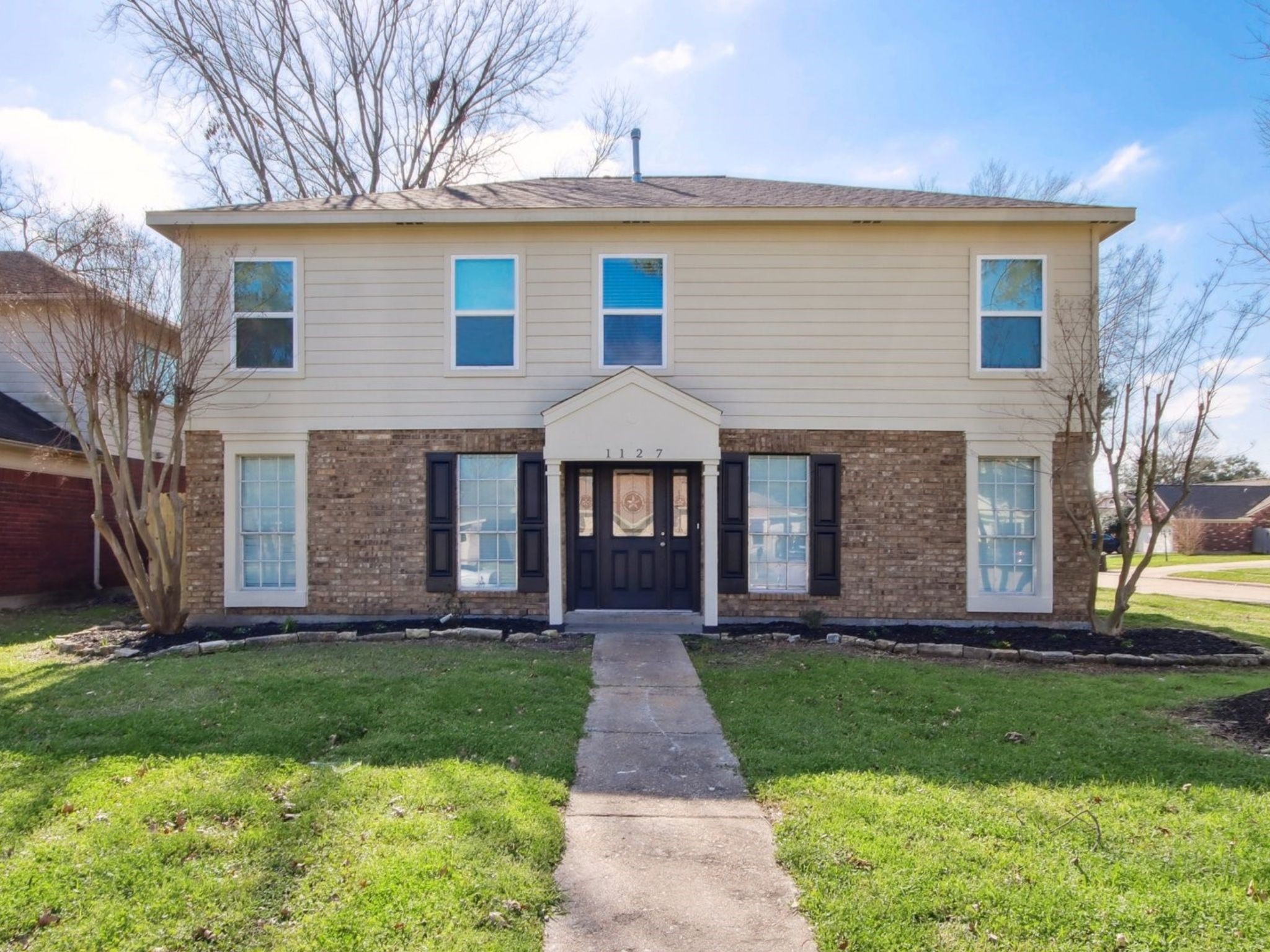 1127 Cascade Creek Drive Property Photo 1
