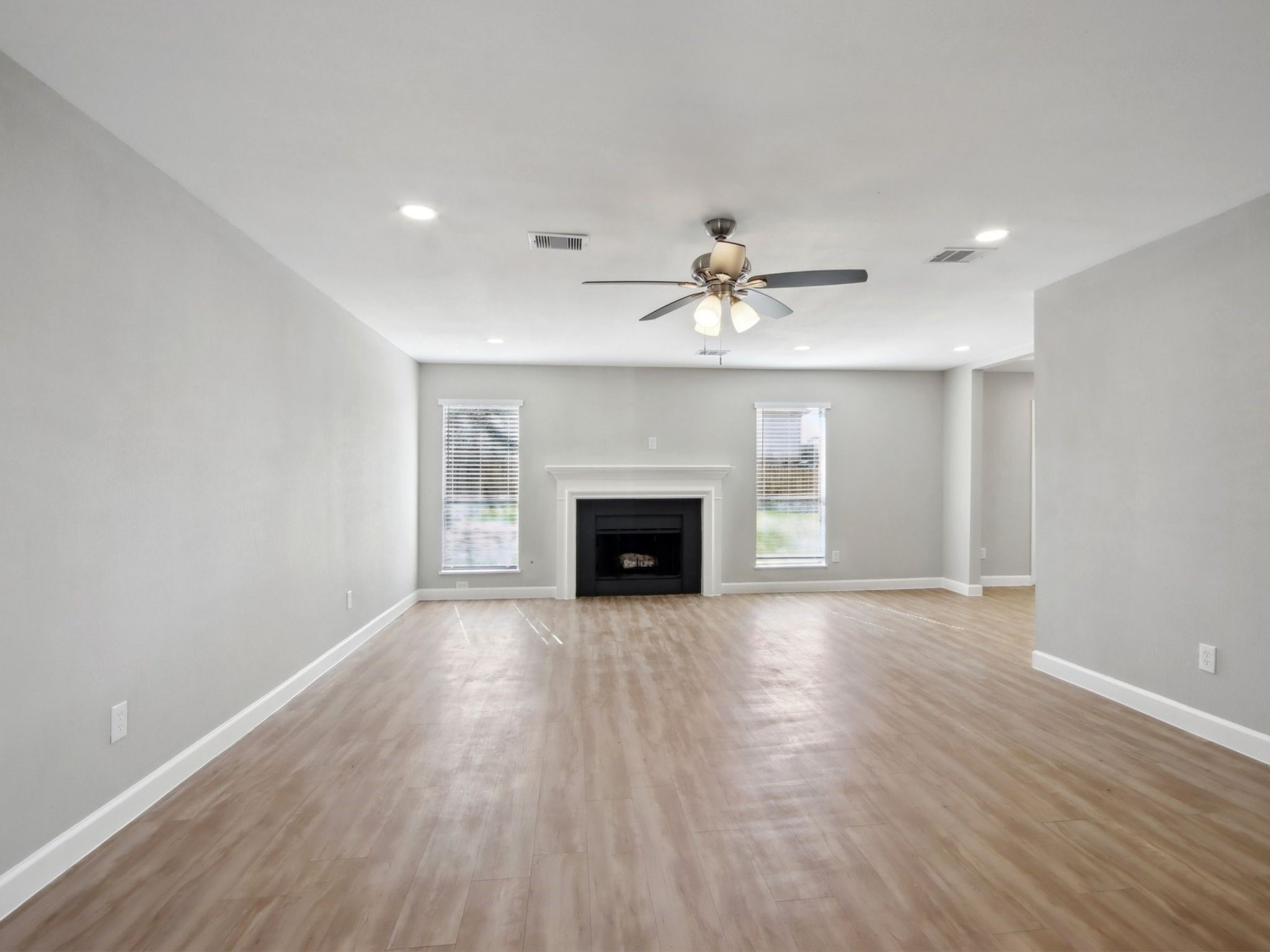 1127 Cascade Creek Drive Property Photo 8