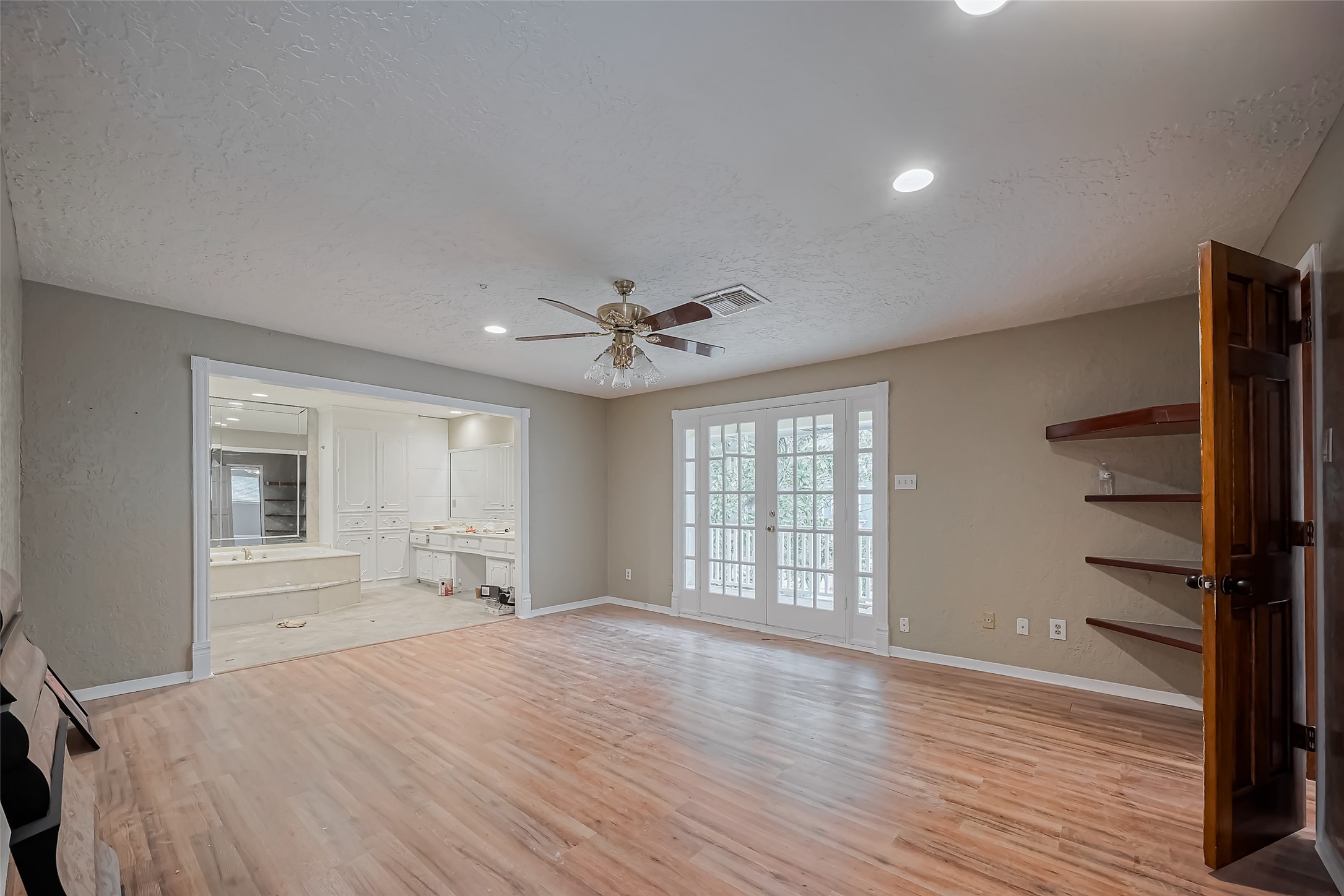 4015 Black Locust Drive Property Photo 28