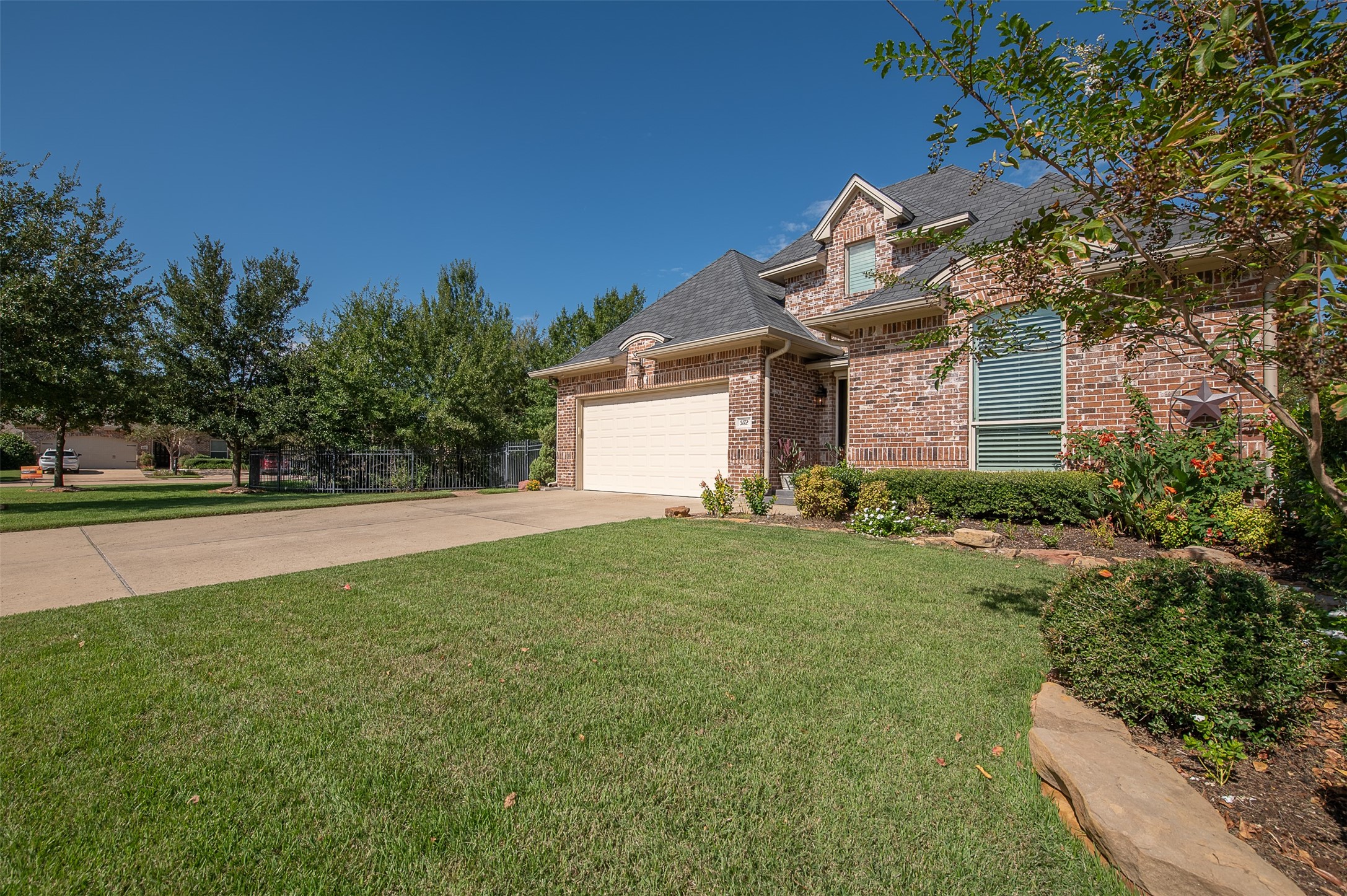 5172 Stonewater Loop Property Photo 6