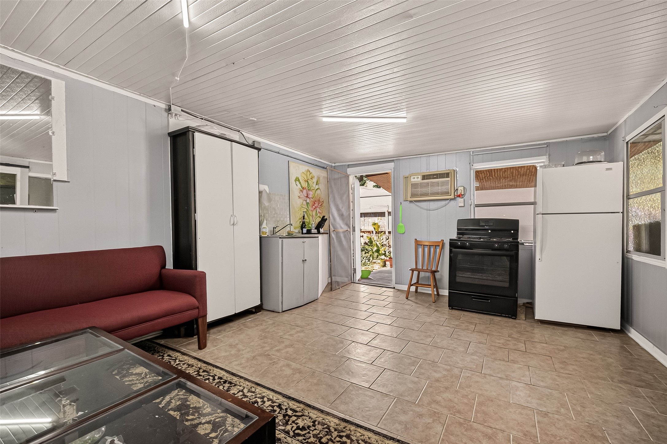 2926 Robertson Street Property Photo 12