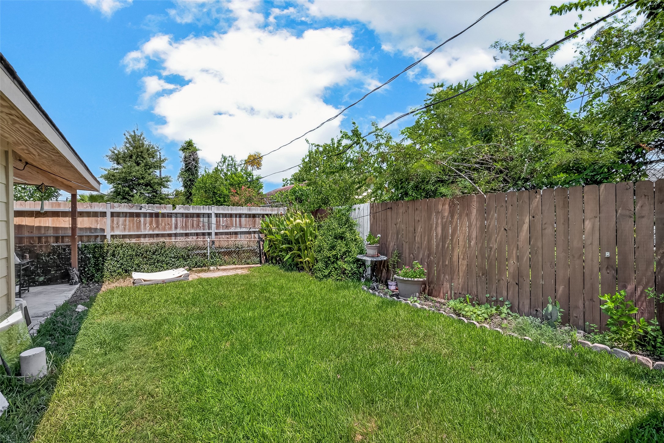 2926 Robertson Street Property Photo 16