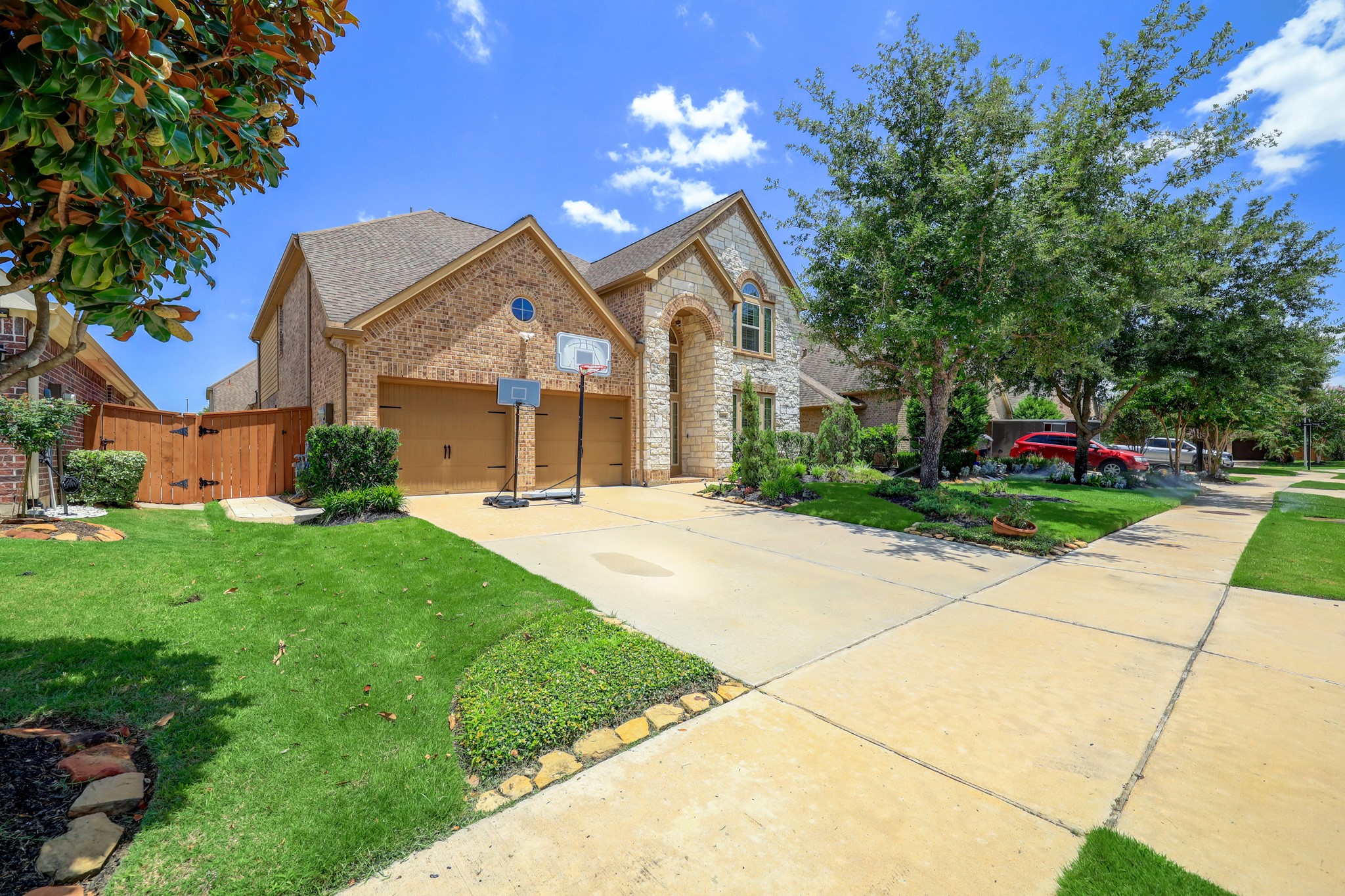 16814 Kilgarth Drive Property Photo 3
