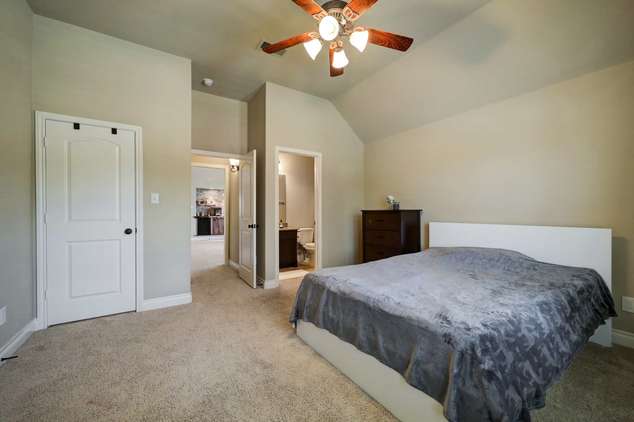 16814 Kilgarth Drive Property Photo 37