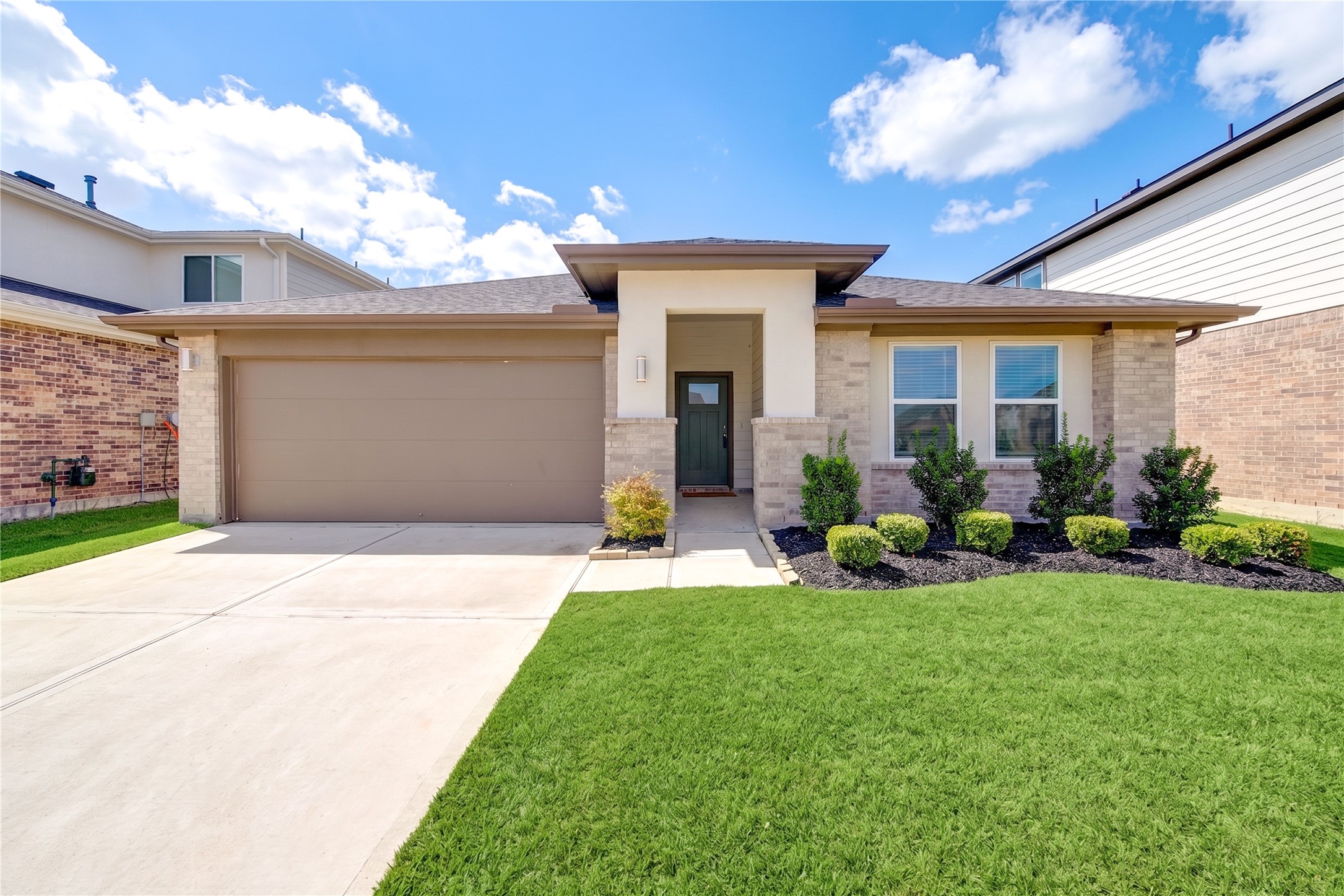 30215 Lone Peak Drive Property Photo 1
