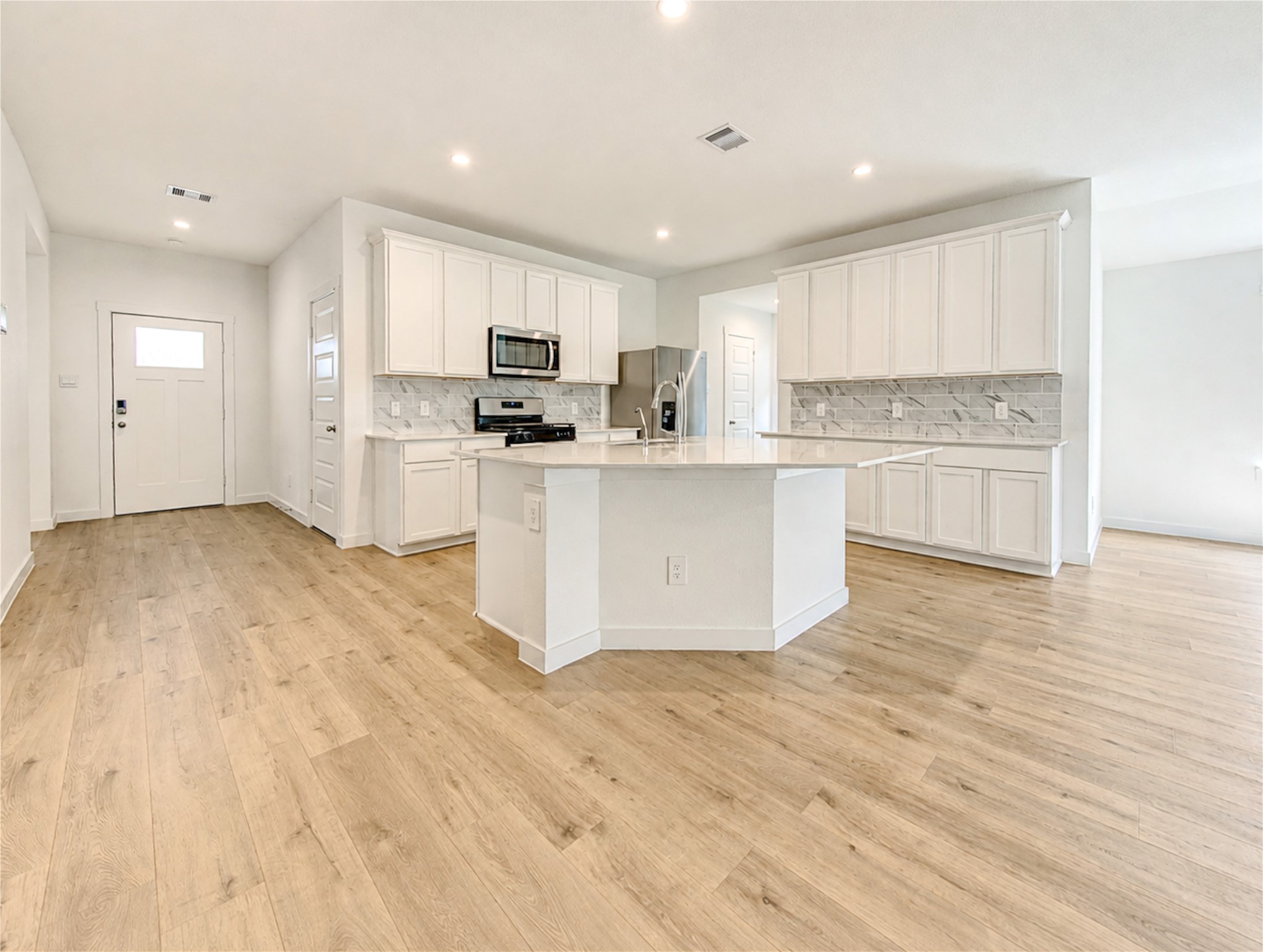 30215 Lone Peak Drive Property Photo 5