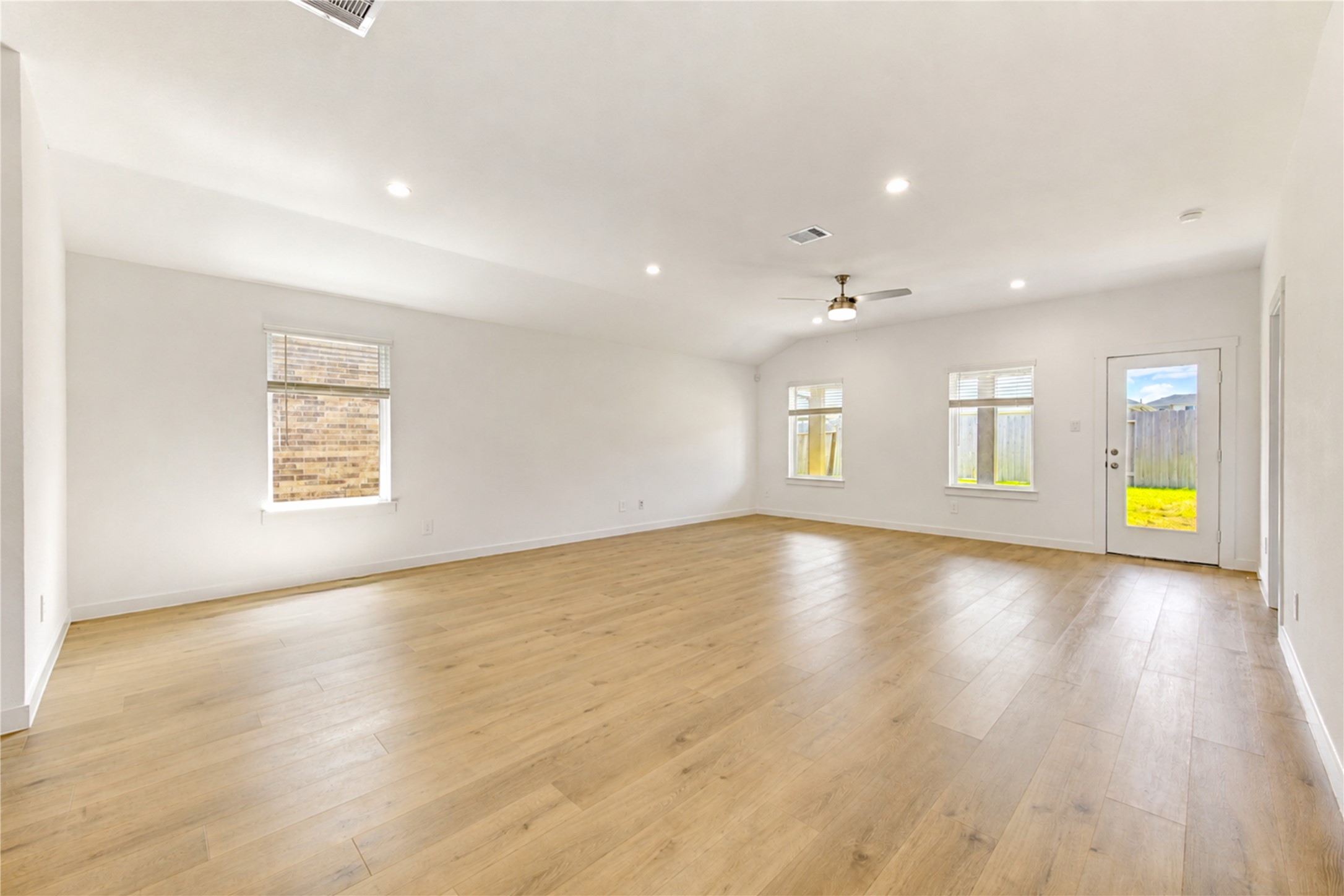 30215 Lone Peak Drive Property Photo 12