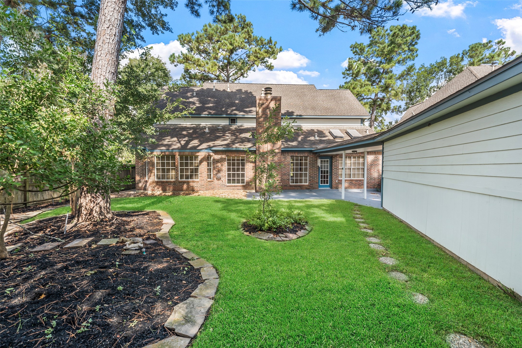 3606 Shady Village Drive Property Photo 3