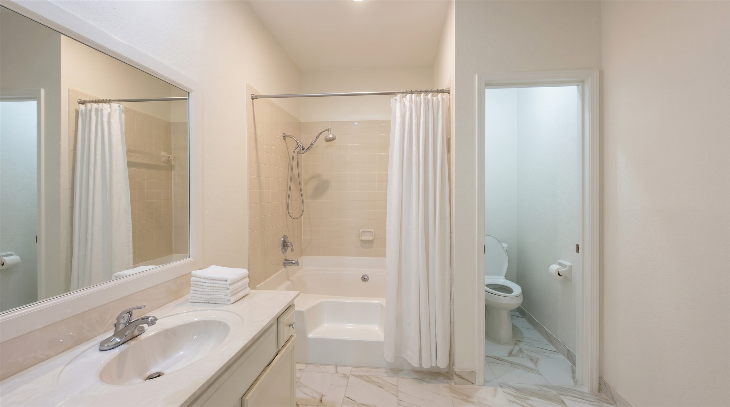 384 Wilcrest Drive 384 Property Photo 14