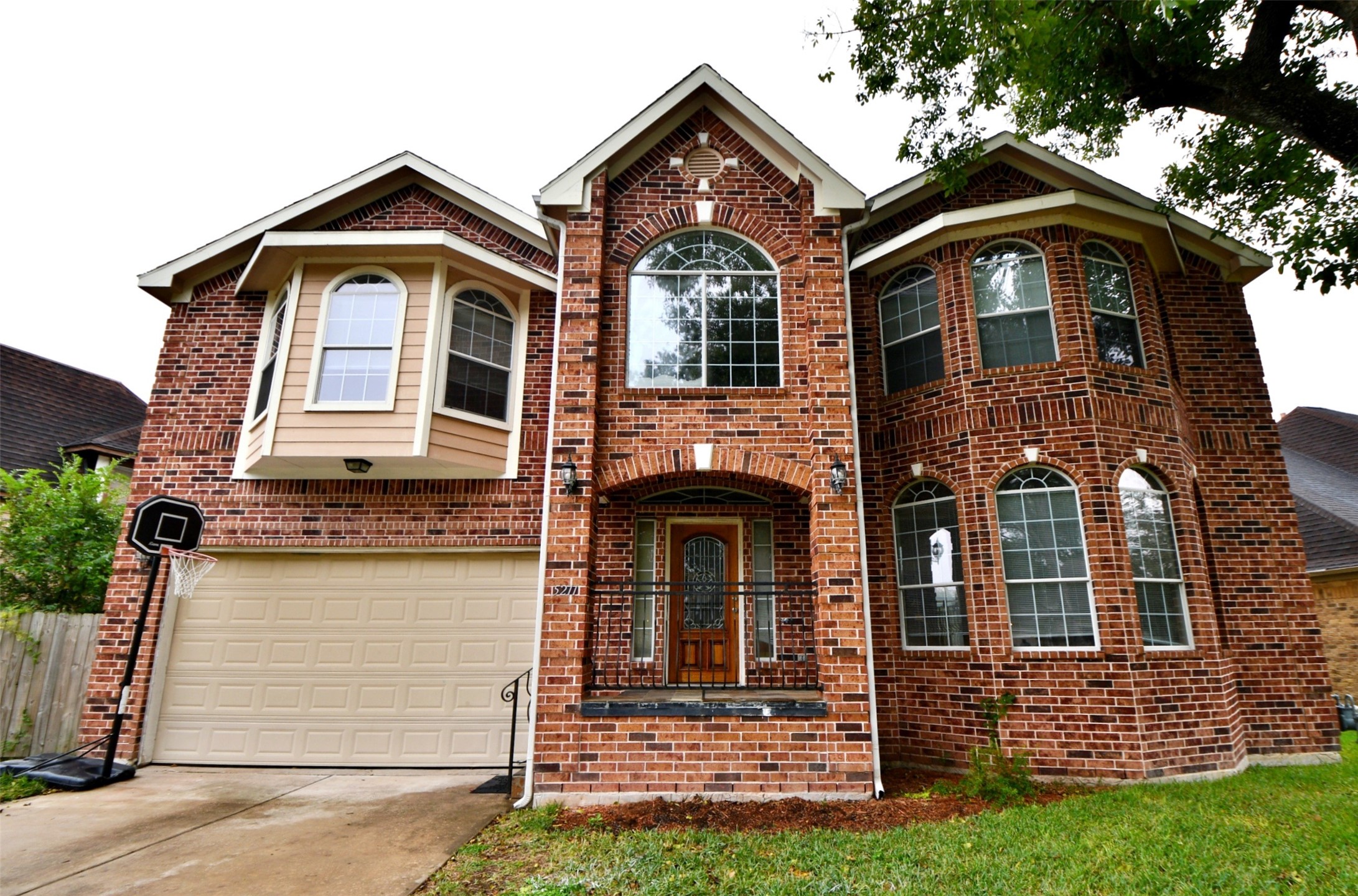 5211 Holly View Property Photo 2