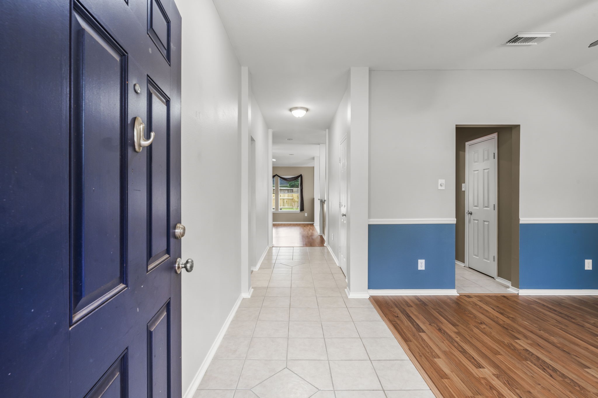 20507 Somerset Hill Court Property Photo 6