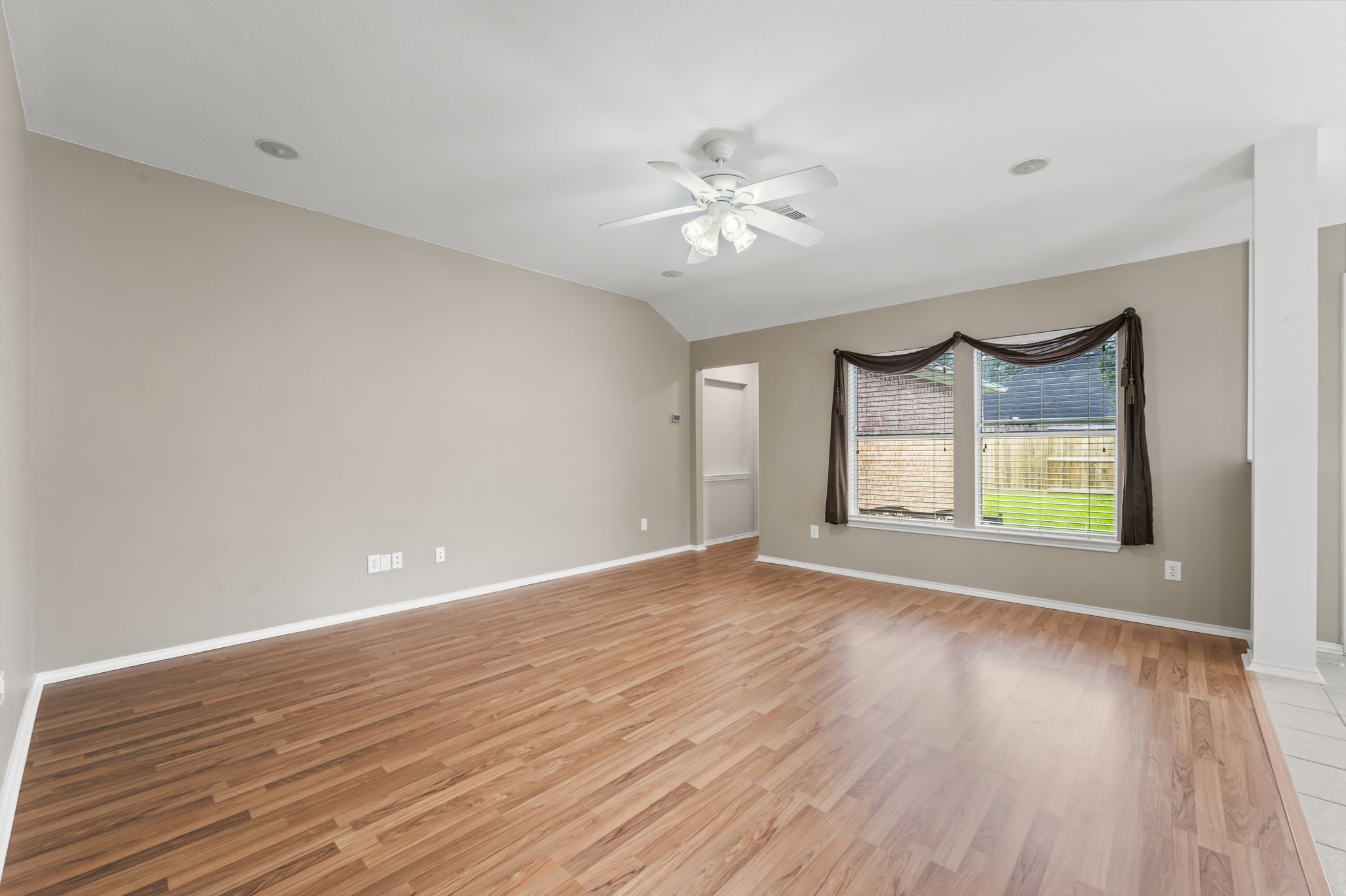 20507 Somerset Hill Court Property Photo 11