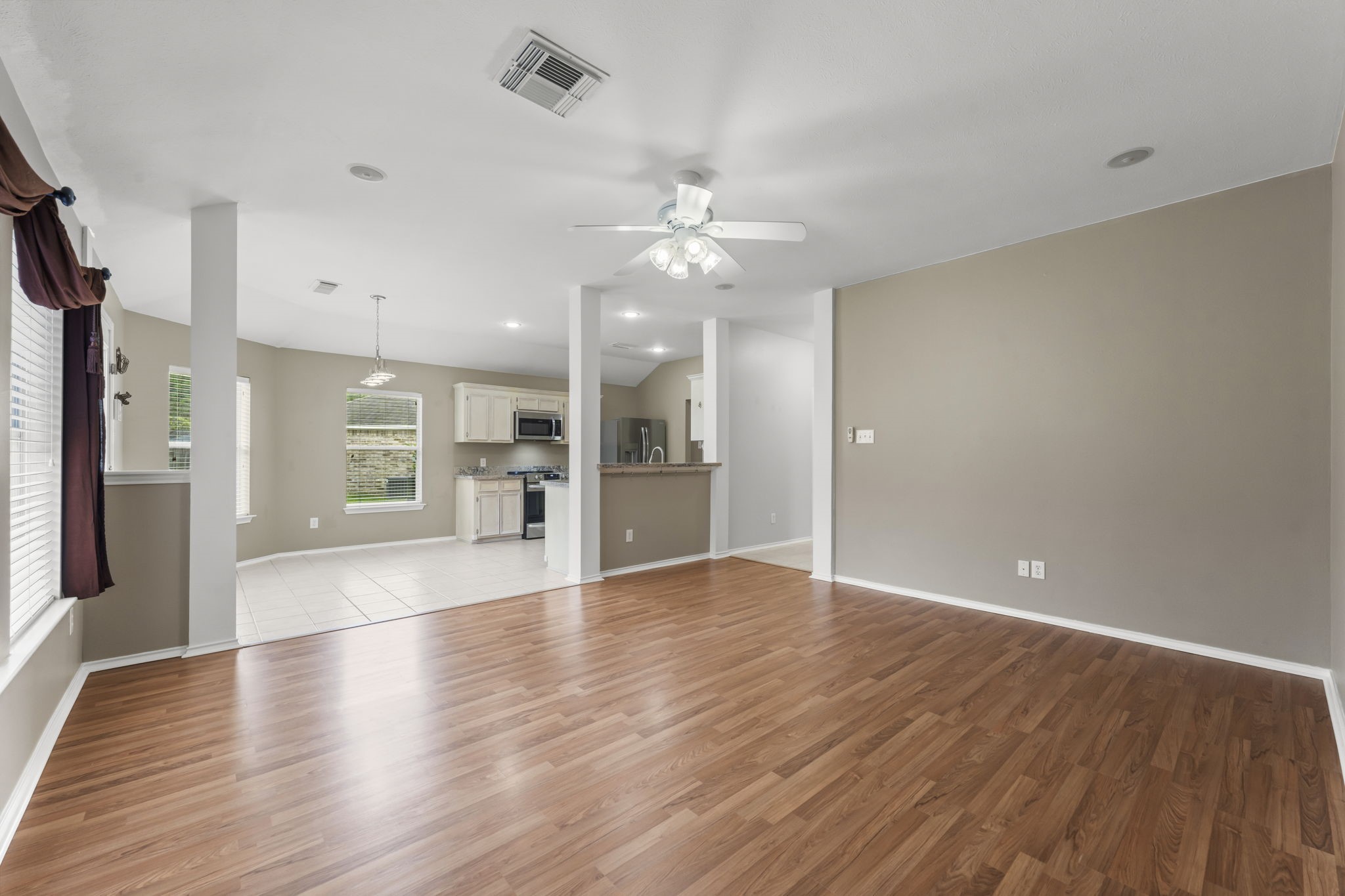 20507 Somerset Hill Court Property Photo 12