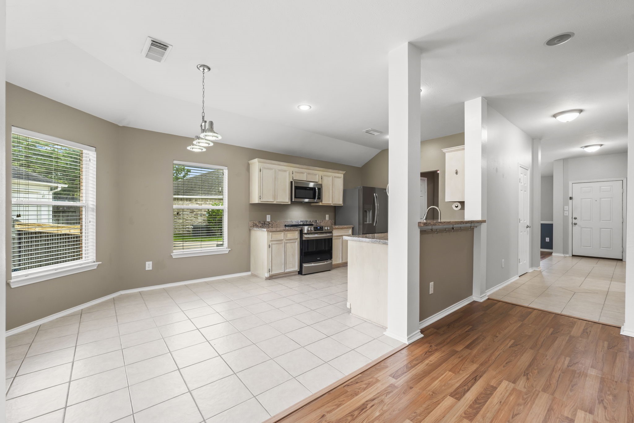 20507 Somerset Hill Court Property Photo 14