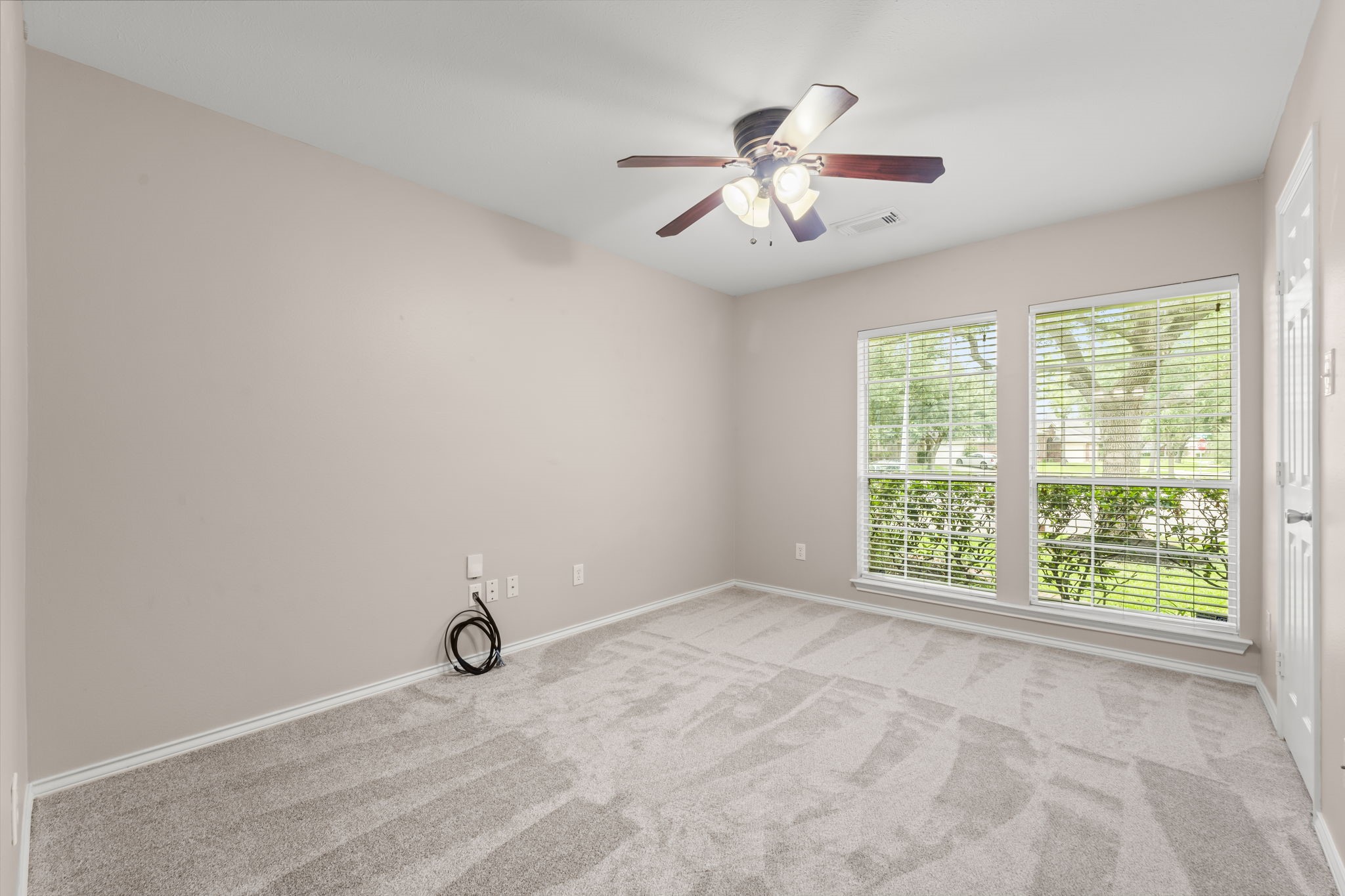 20507 Somerset Hill Court Property Photo 28
