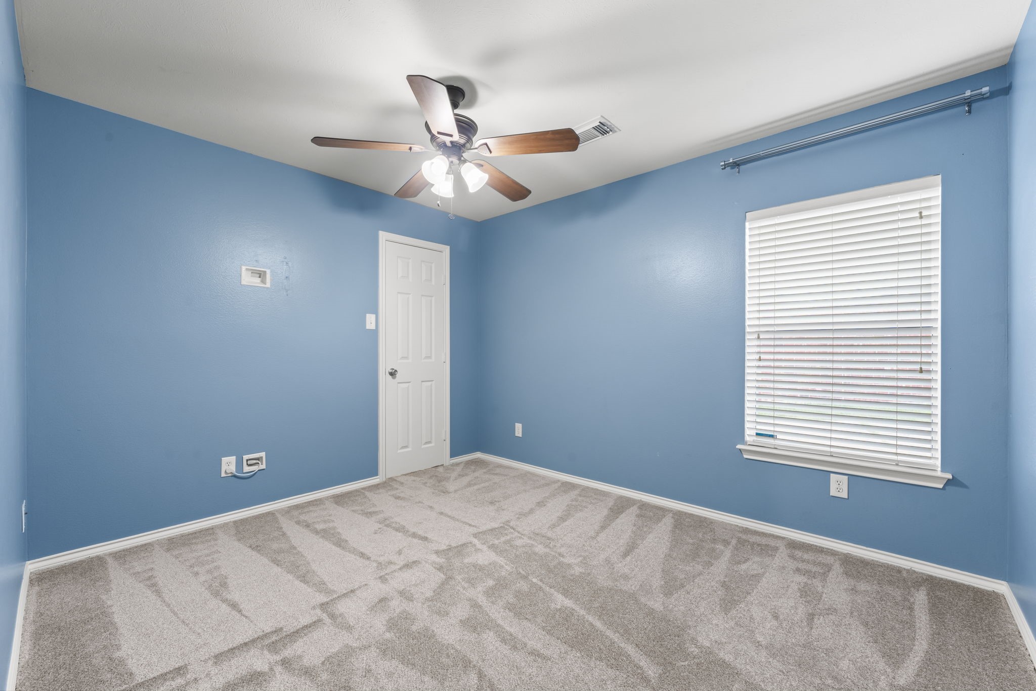 20507 Somerset Hill Court Property Photo 29