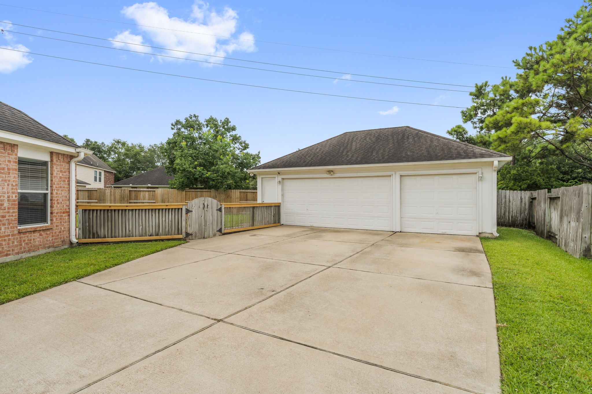 20507 Somerset Hill Court Property Photo 32