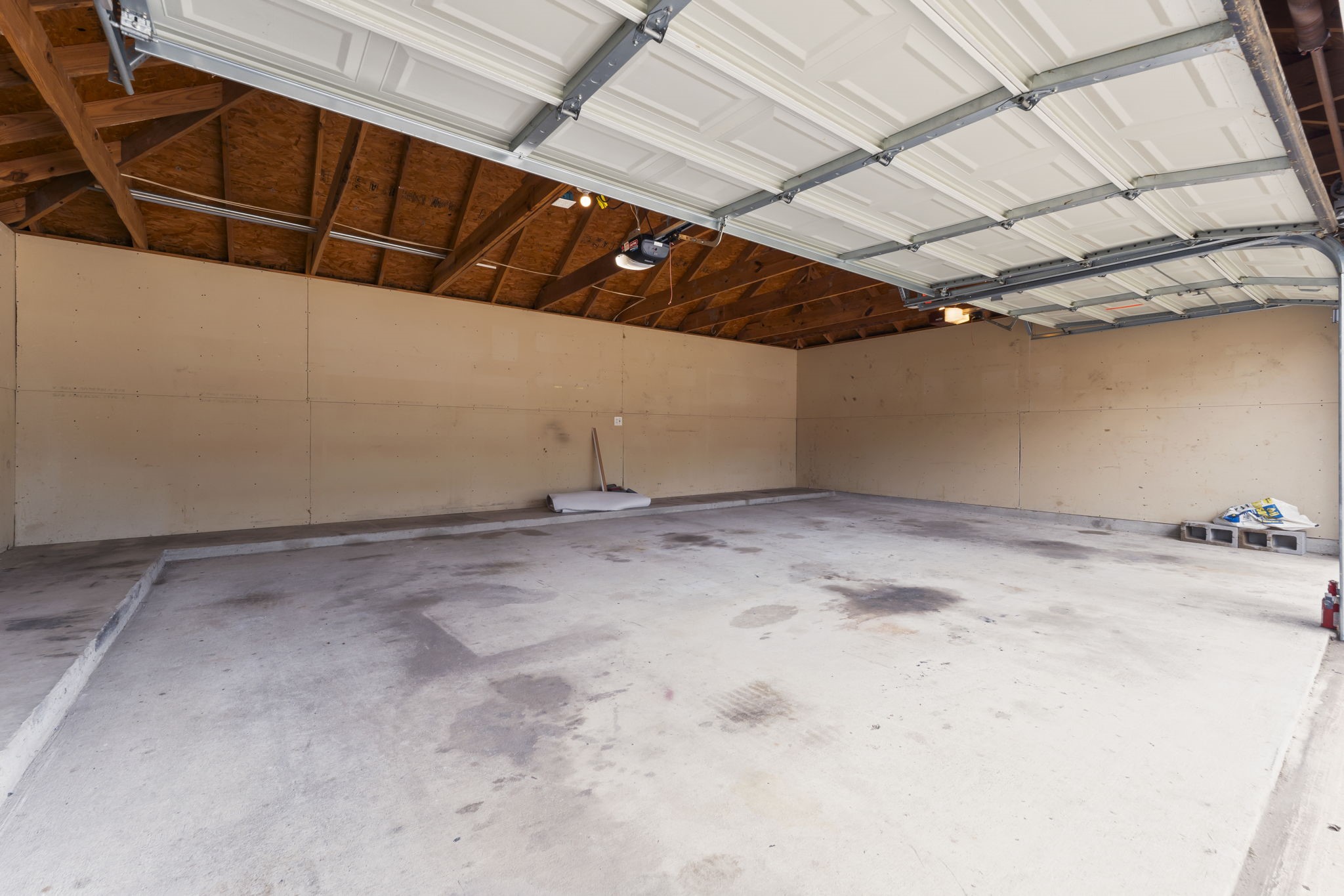 20507 Somerset Hill Court Property Photo 38