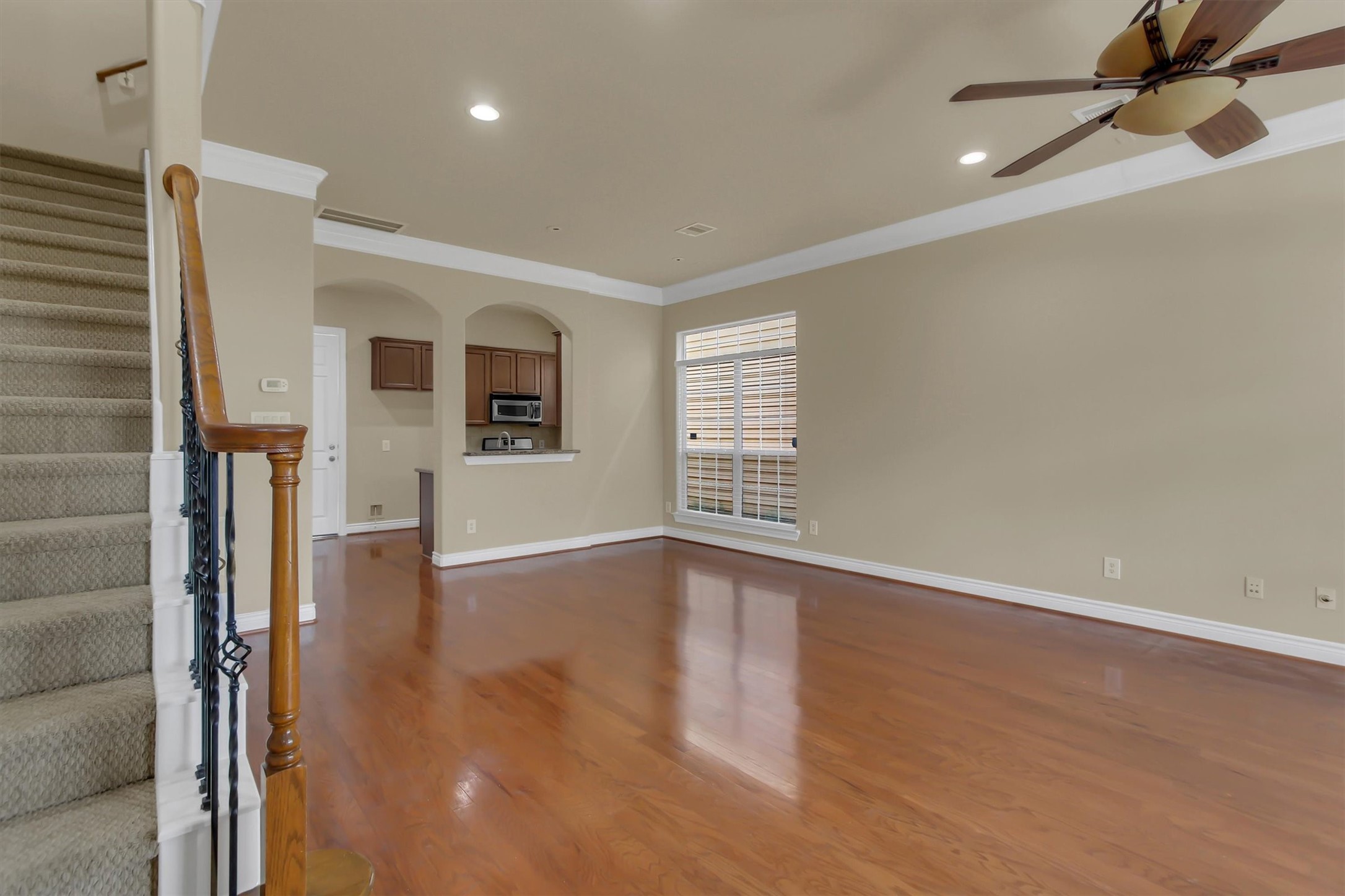 9006 Lakes At 610 Drive Property Photo 9