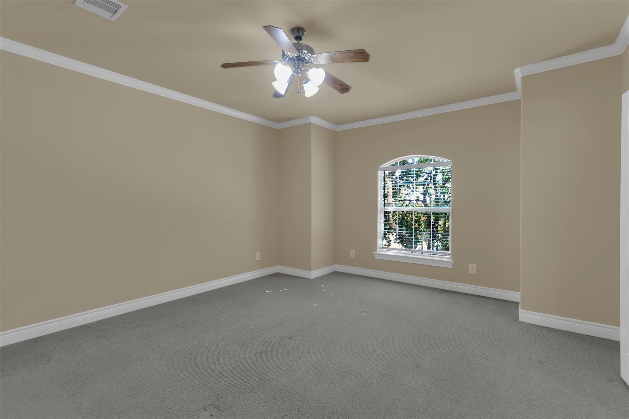 9006 Lakes At 610 Drive Property Photo 16
