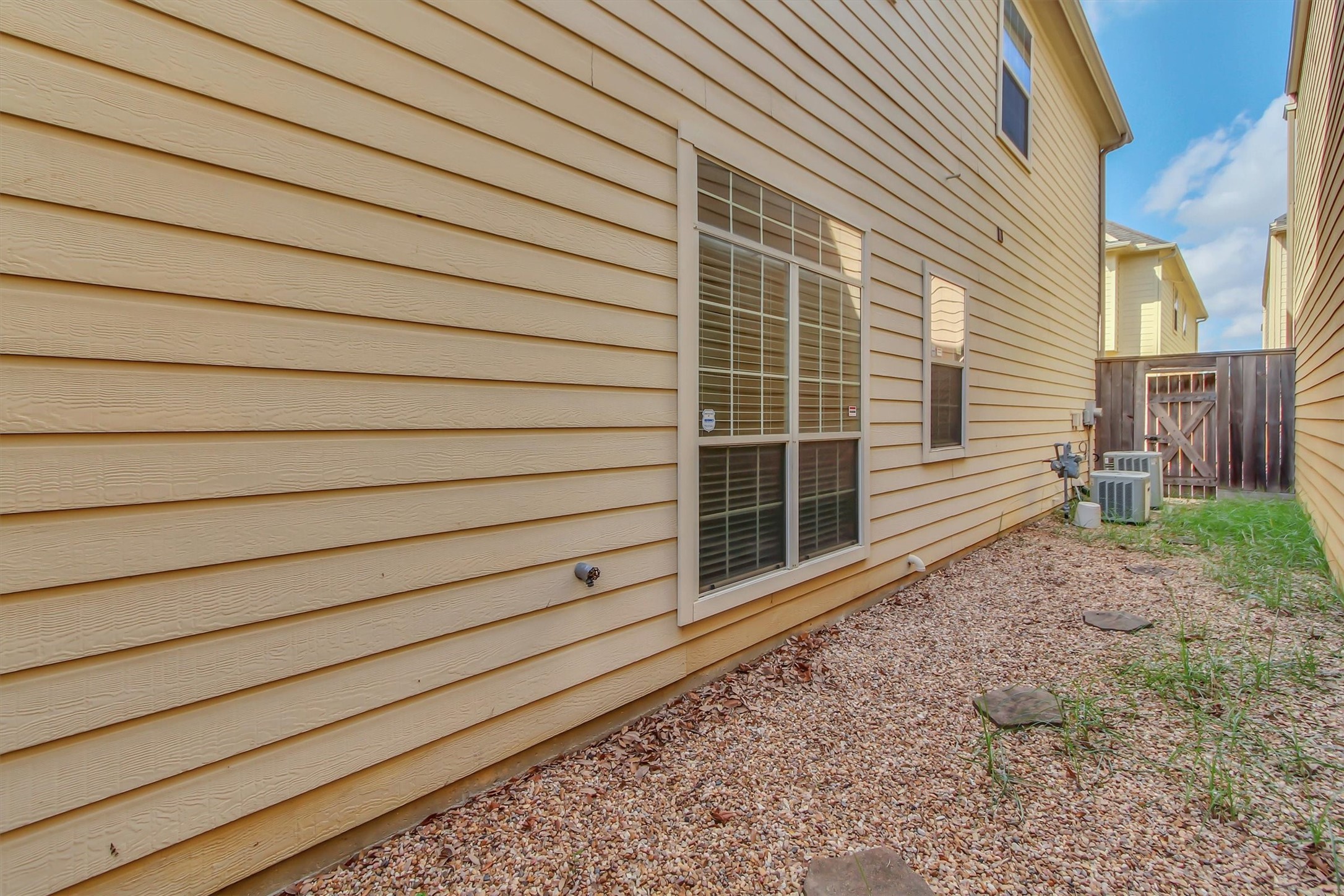 9006 Lakes At 610 Drive Property Photo 27