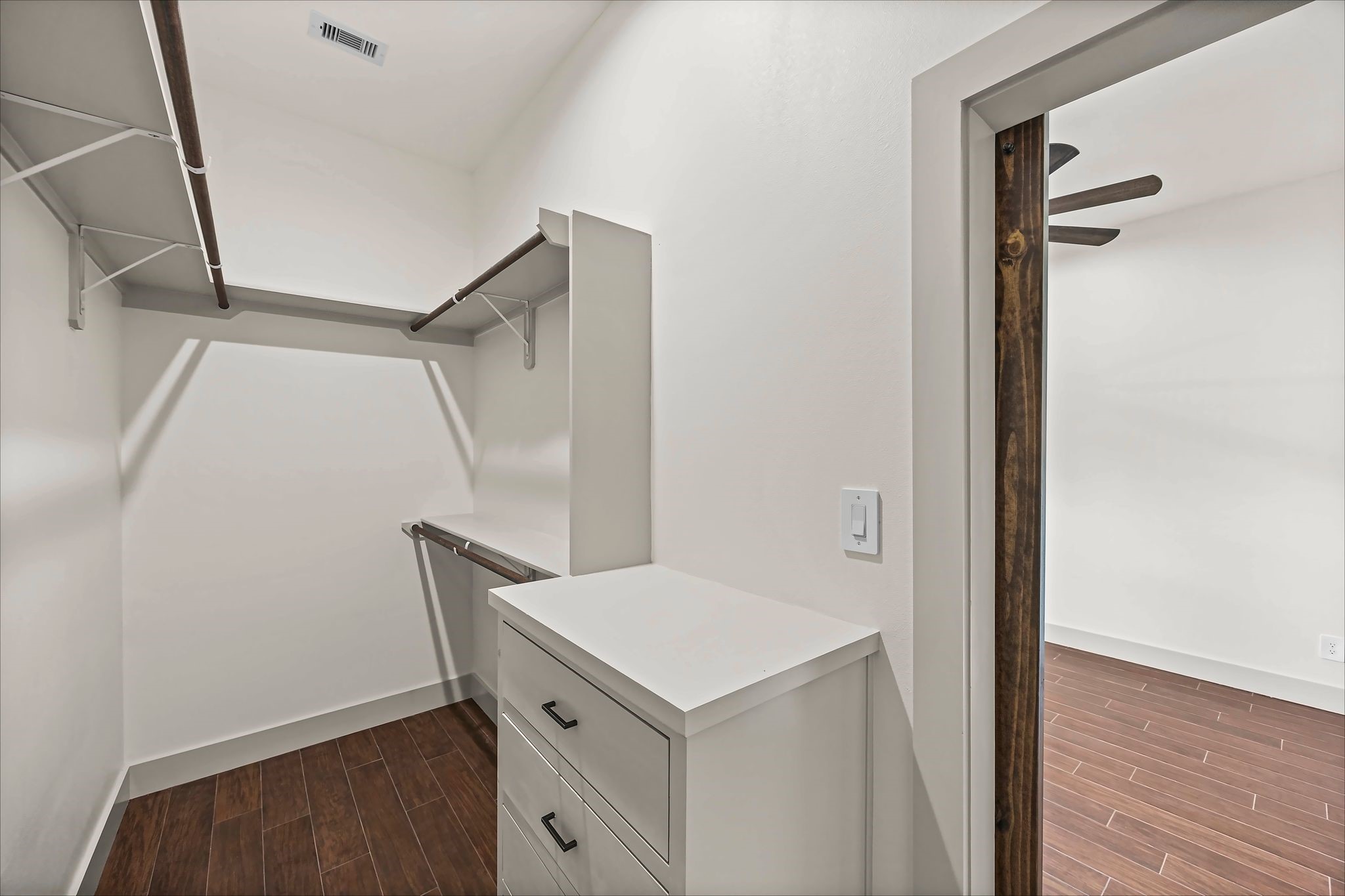 5300 Hemlock Drive Property Photo 26