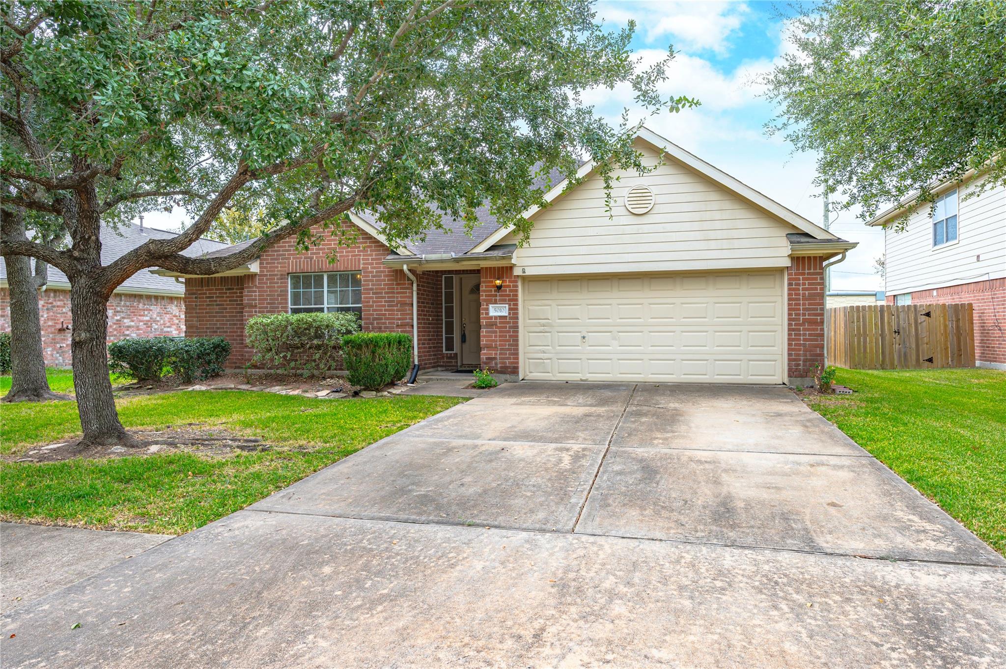 5010 Blanco Drive, Pearland TX 77584 Property Photo 1