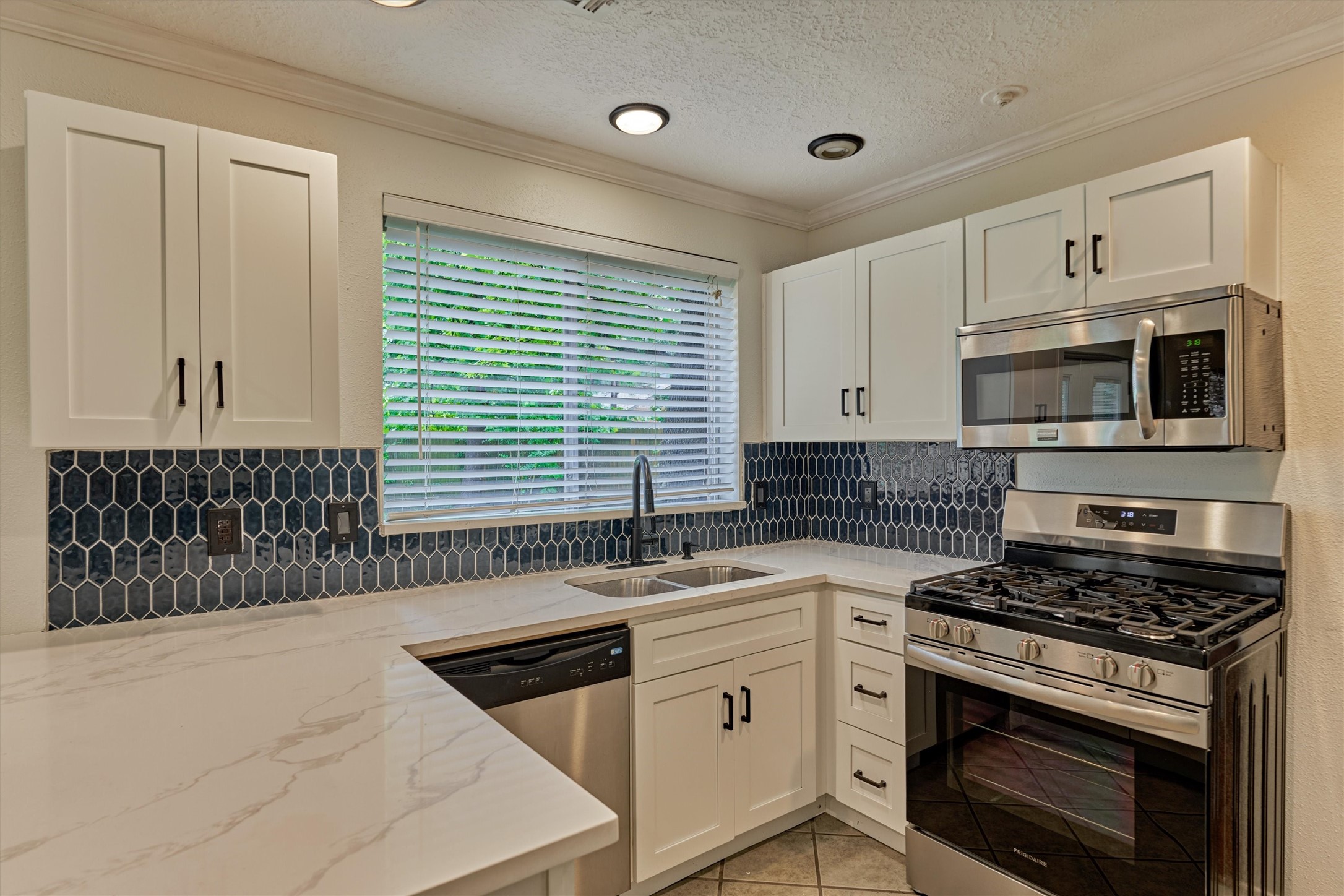 10 Lazy Morning Place Property Photo 15