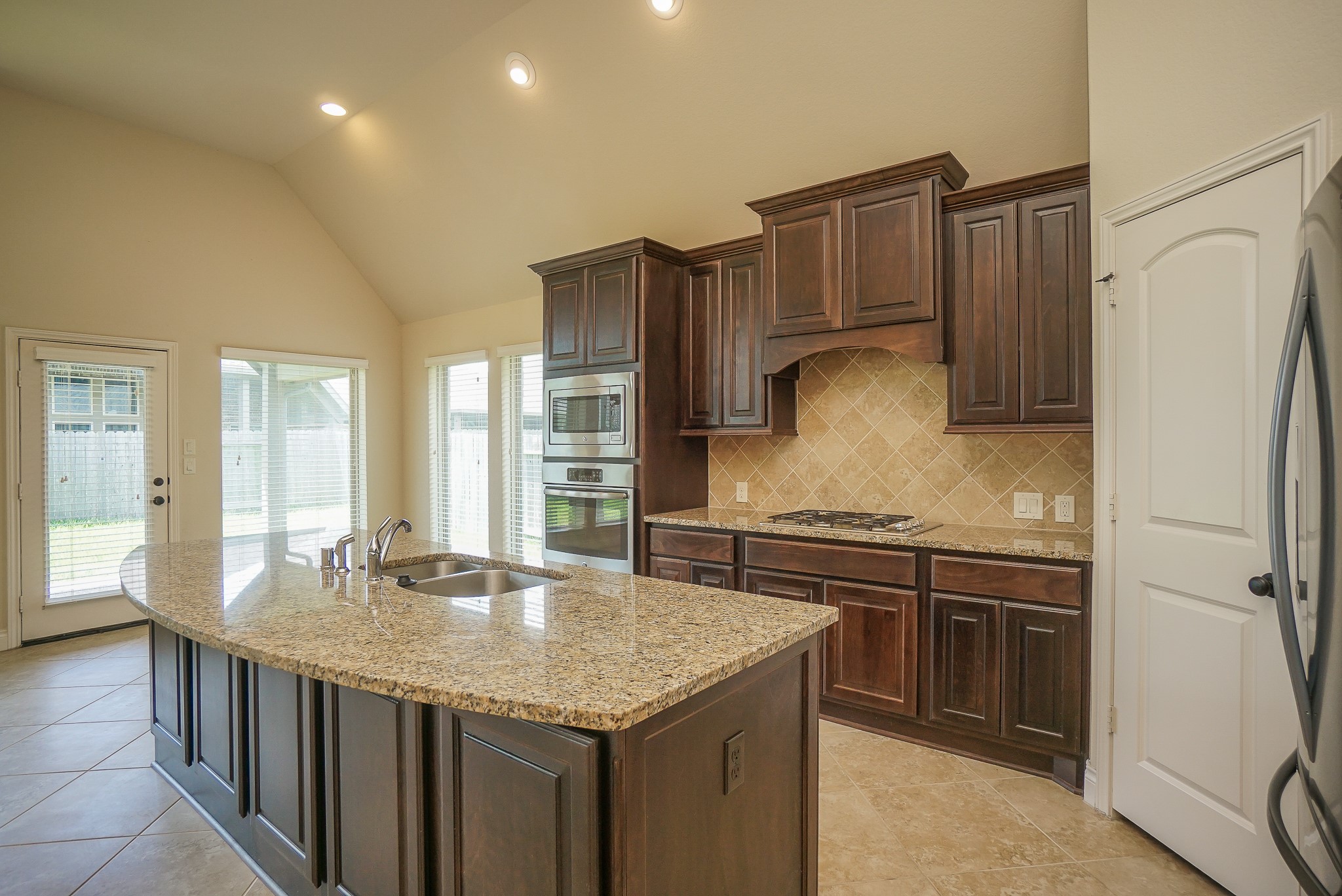 1215 Watercrest Park Lane Property Photo 6