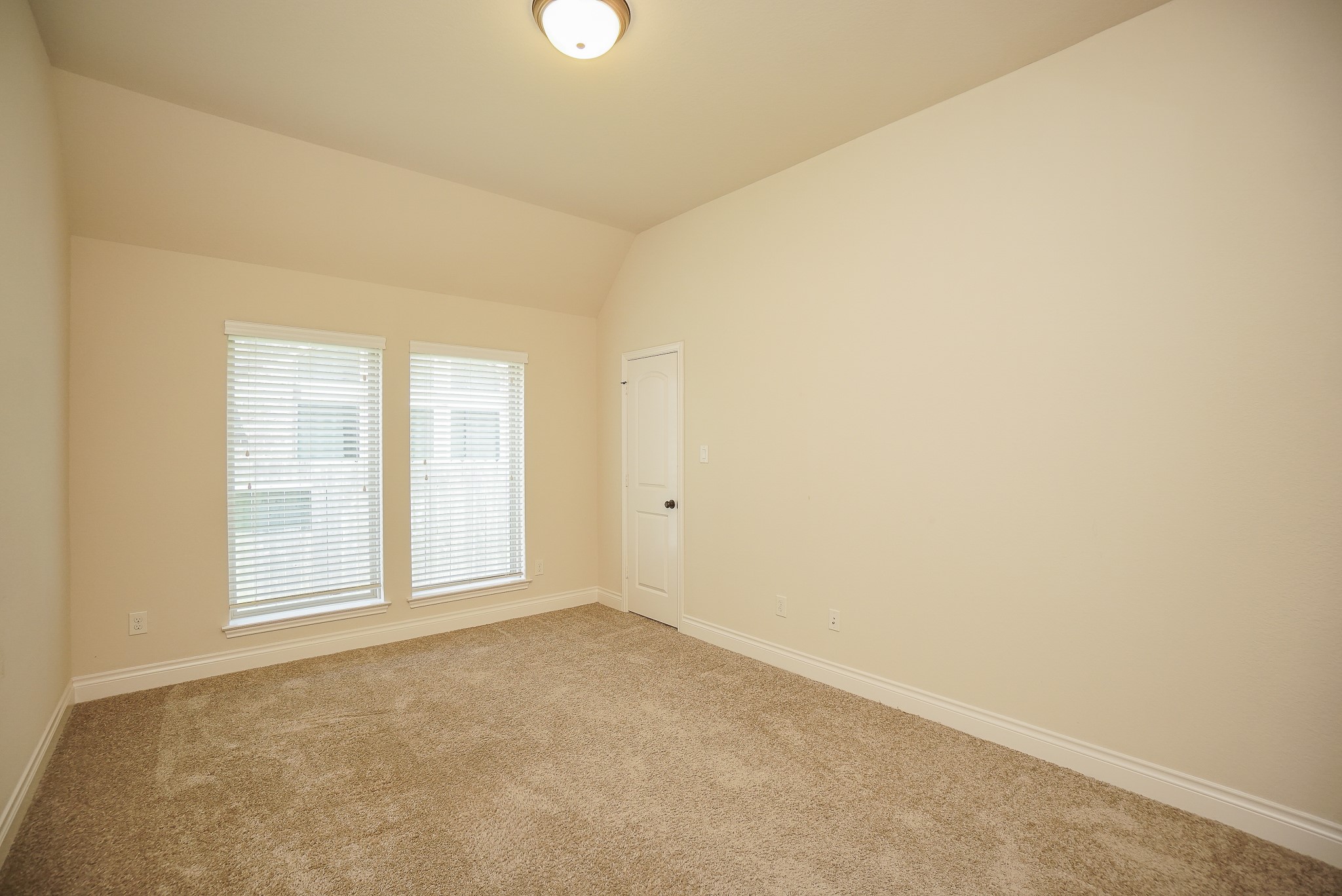 1215 Watercrest Park Lane Property Photo 11