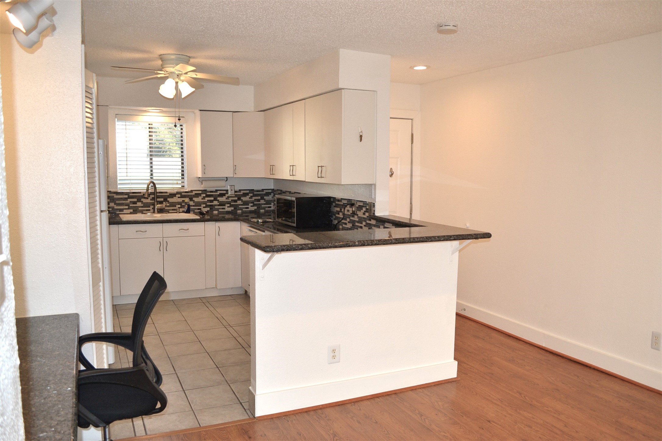 12100 Melville Drive 206b Property Photo 6