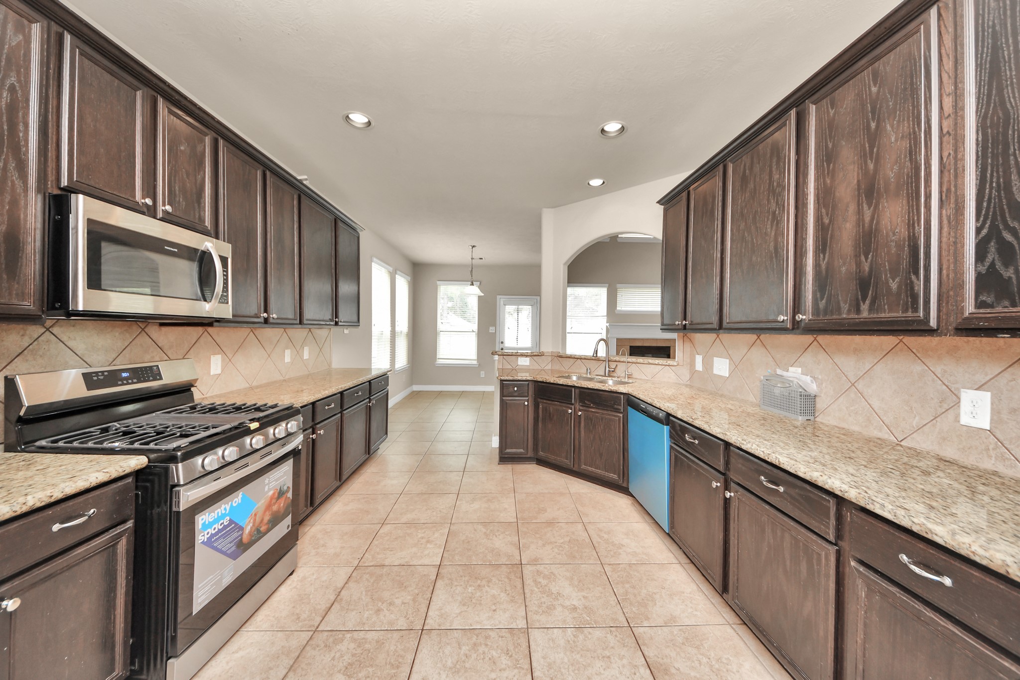 24711 Malca Manor Drive Property Photo 9
