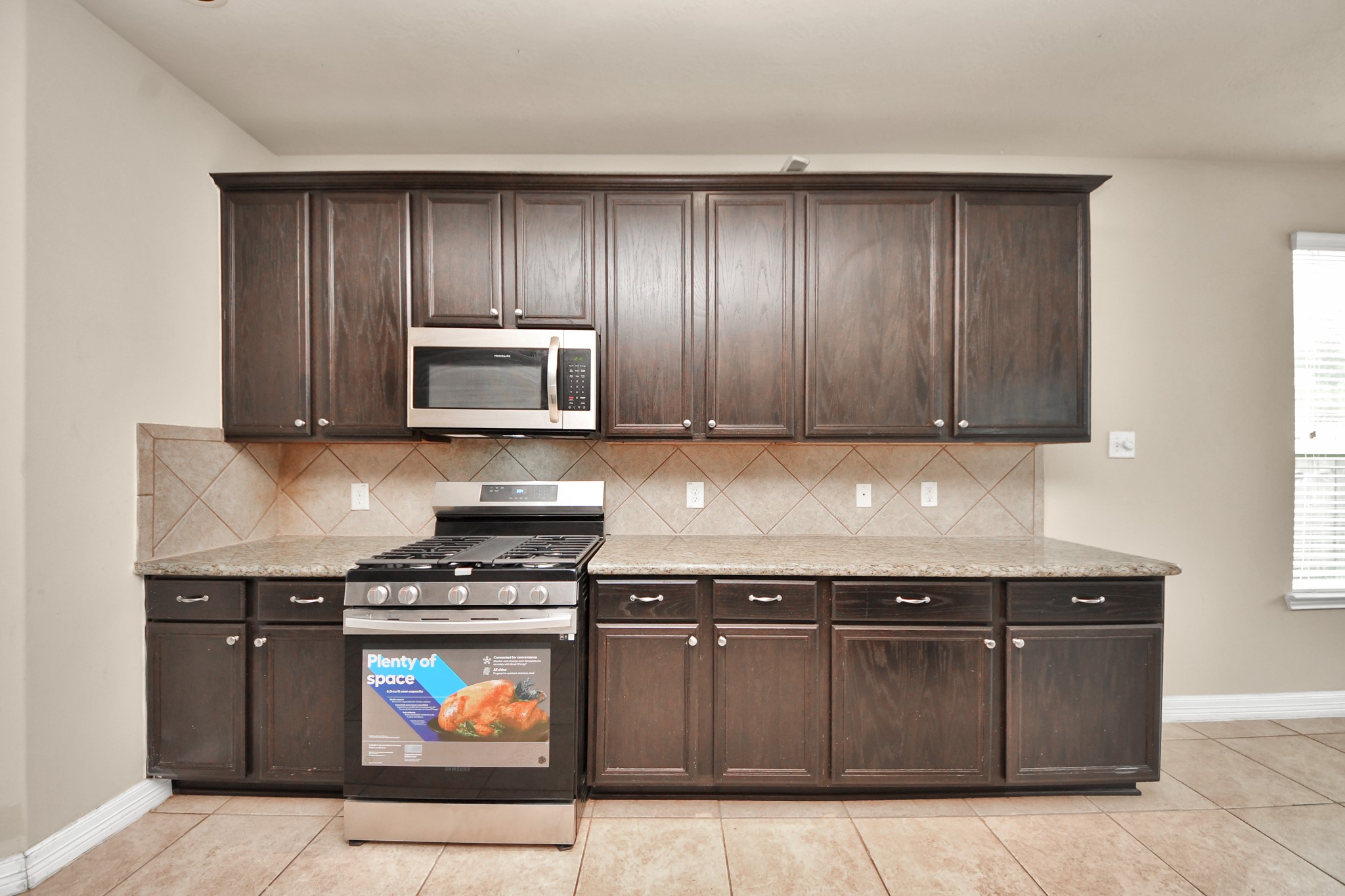 24711 Malca Manor Drive Property Photo 14