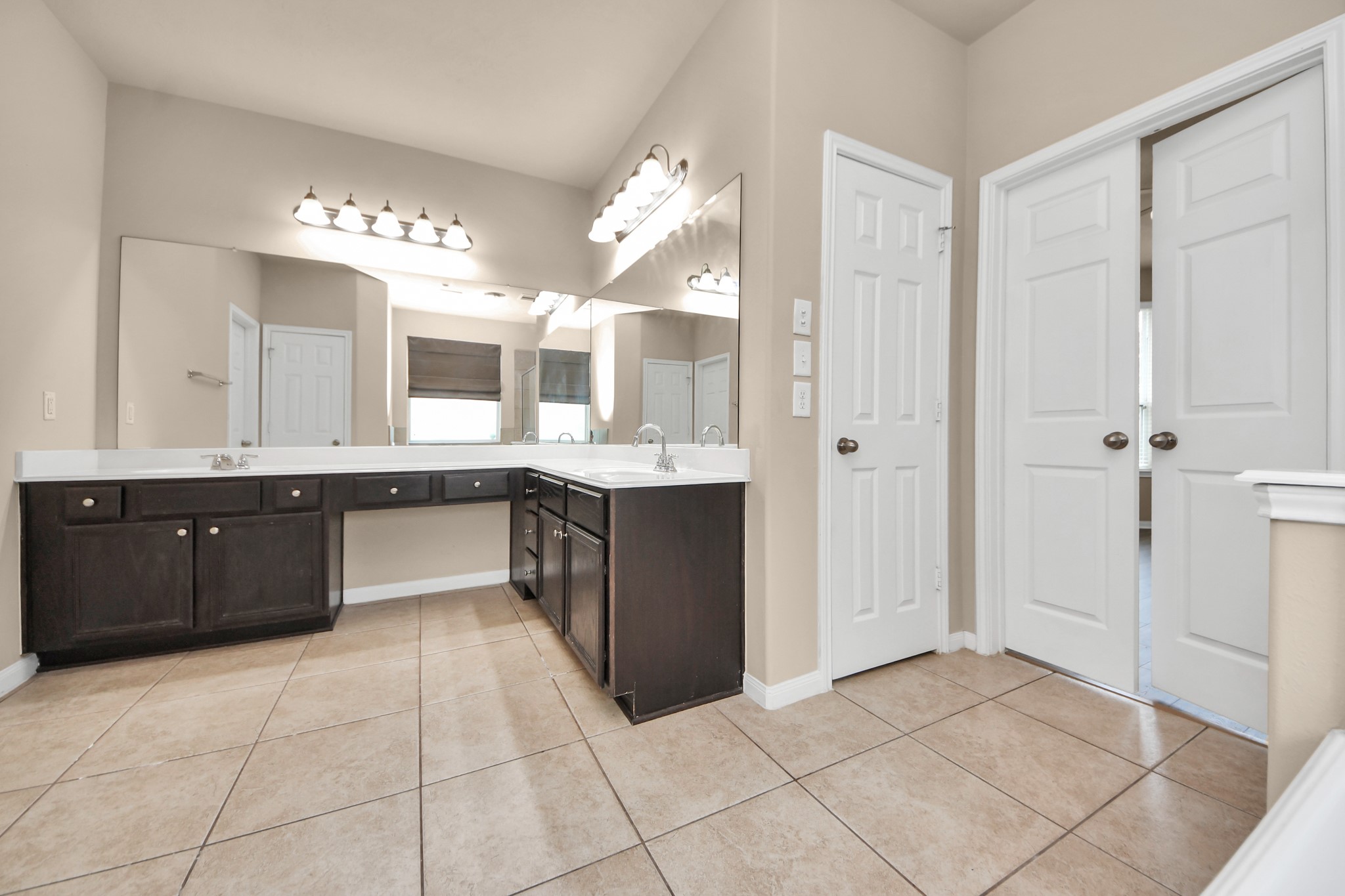 24711 Malca Manor Drive Property Photo 29