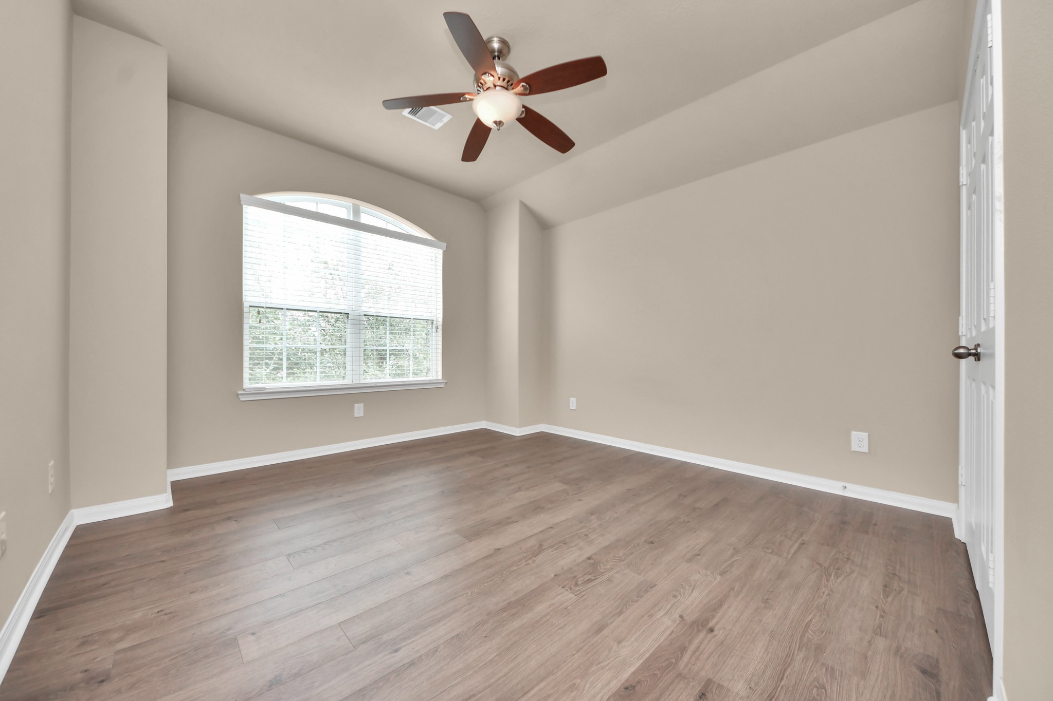 24711 Malca Manor Drive Property Photo 34