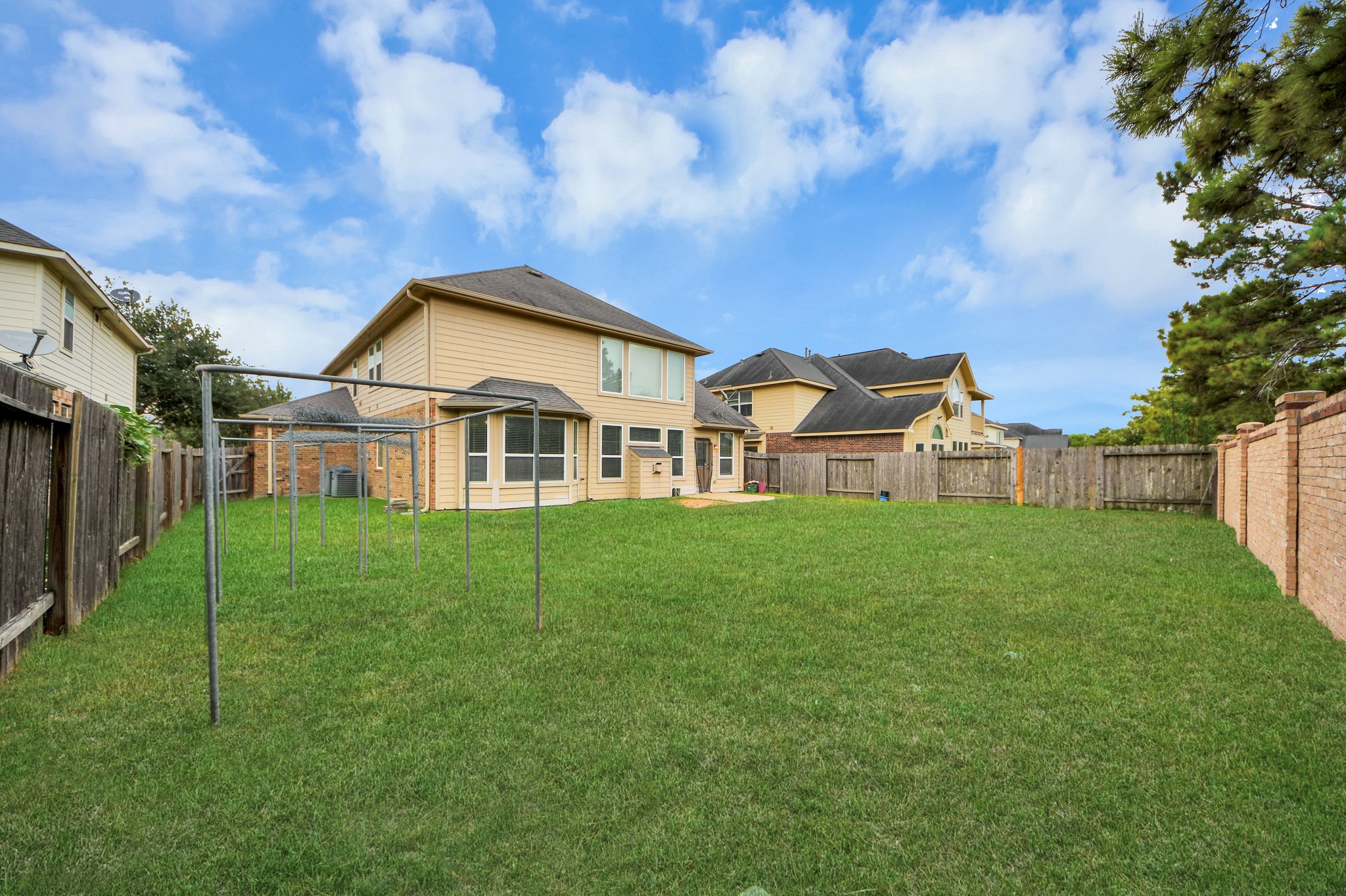 24711 Malca Manor Drive Property Photo 44