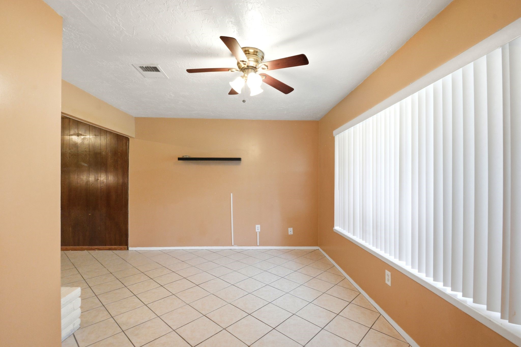 11418 Hendon Lane Property Photo 5