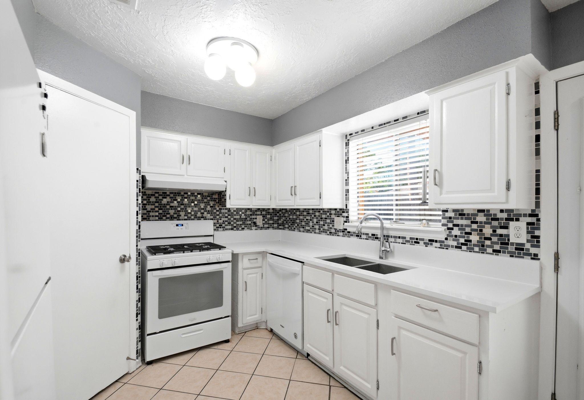 11418 Hendon Lane Property Photo 12