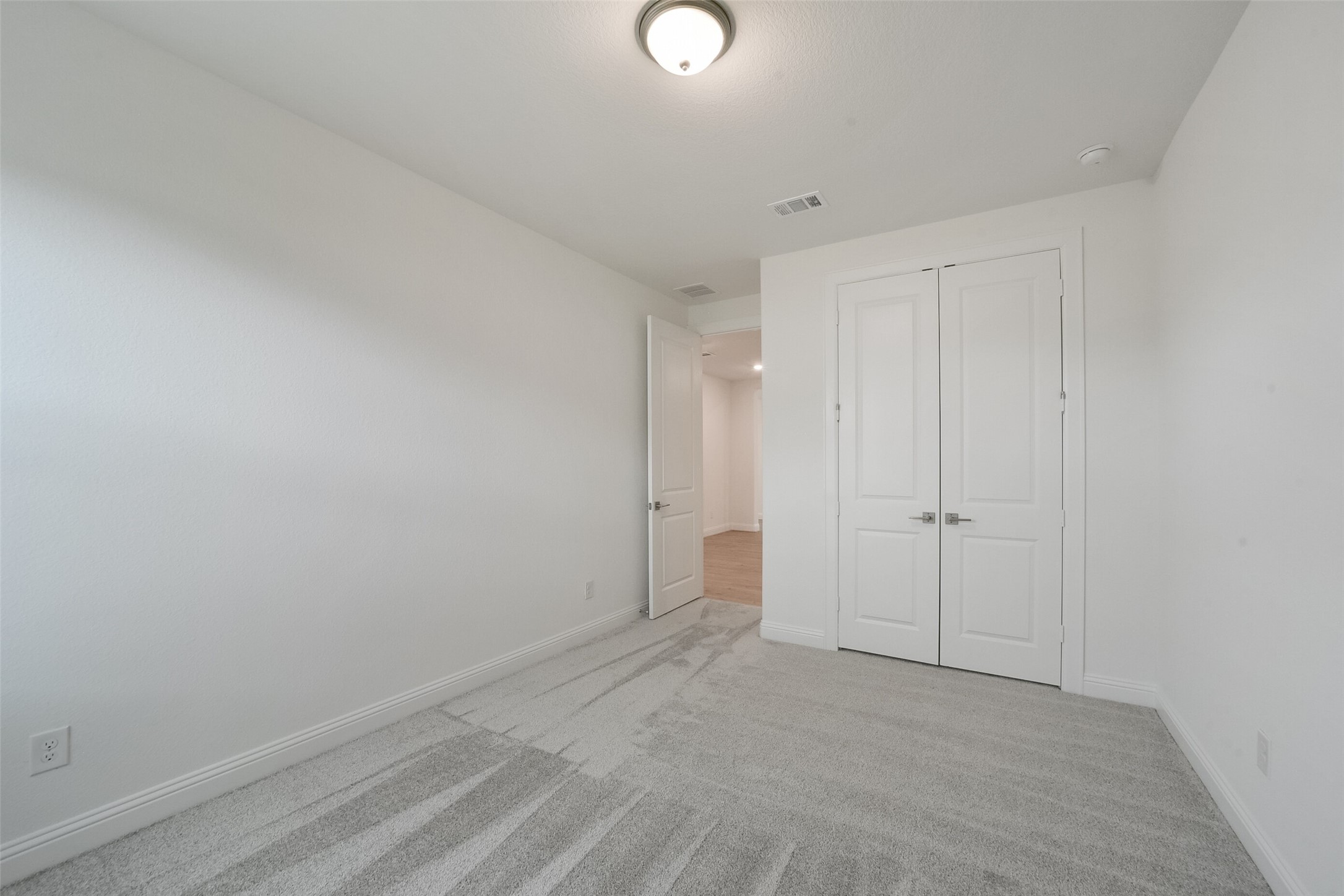 9815 Hunters Run Drive Property Photo 28