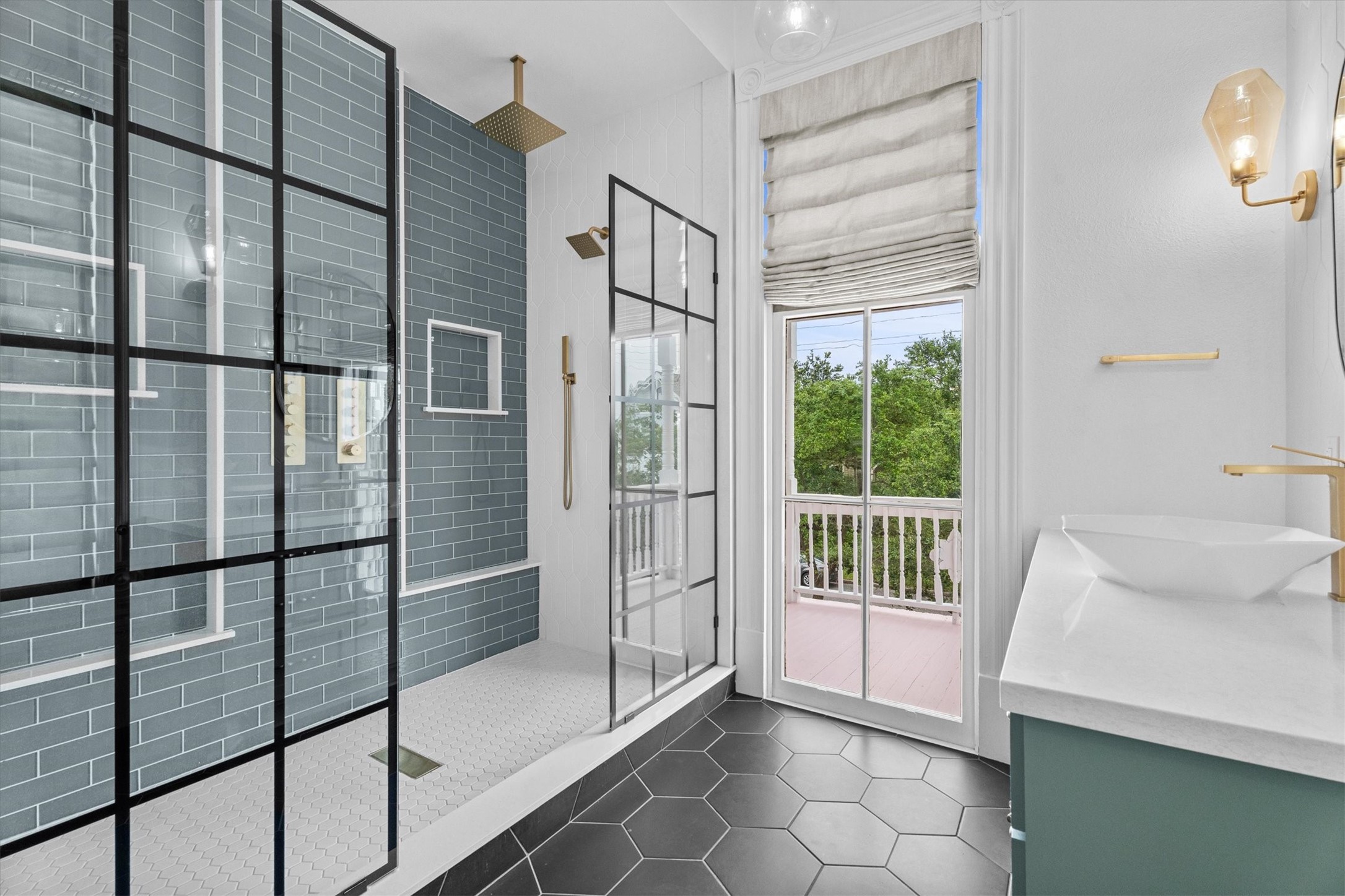 1522 Ball Street Property Photo 26