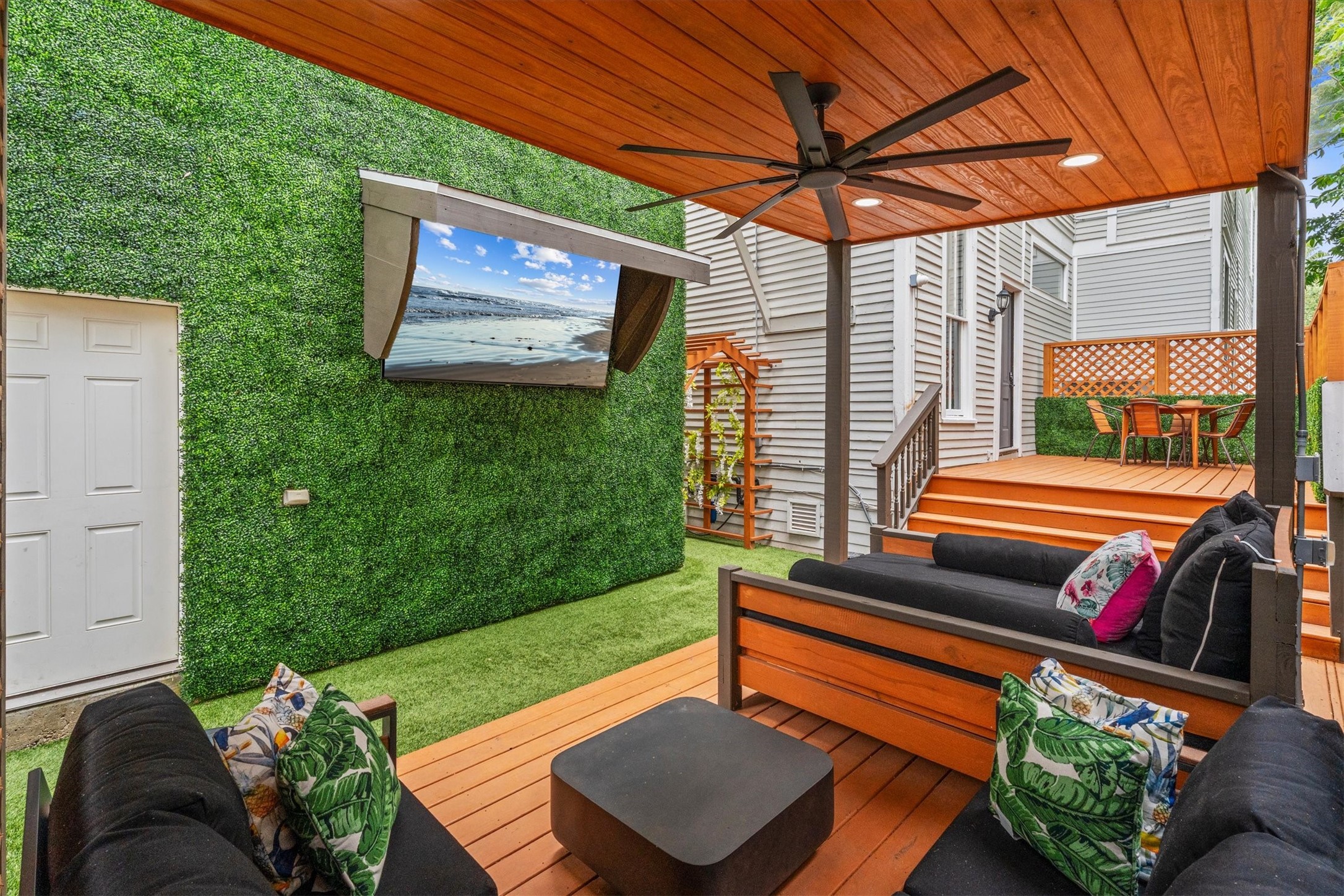 1522 Ball Street Property Photo 42