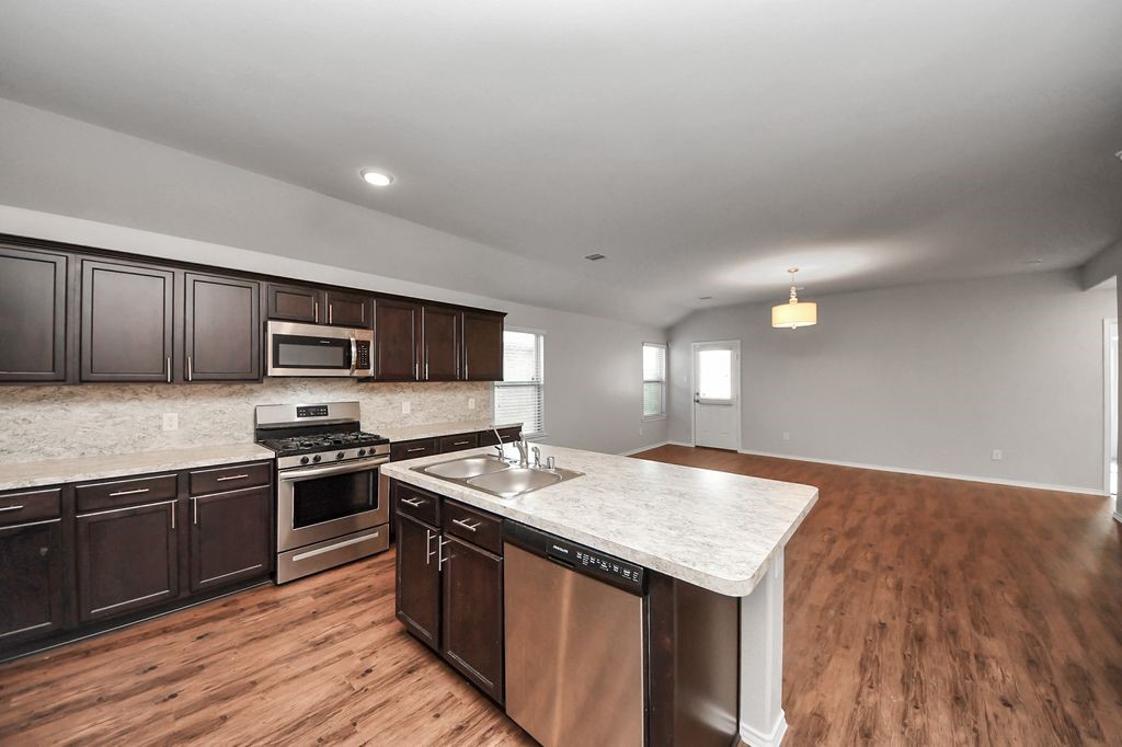 5410 Dovetail Arbor Trace Property Photo 6