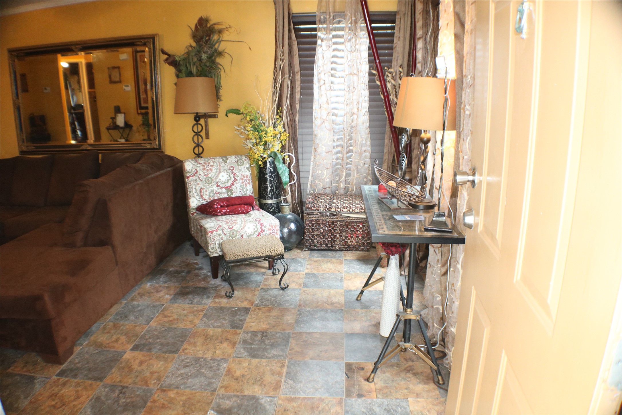 9401 Hillis Street Property Photo 6