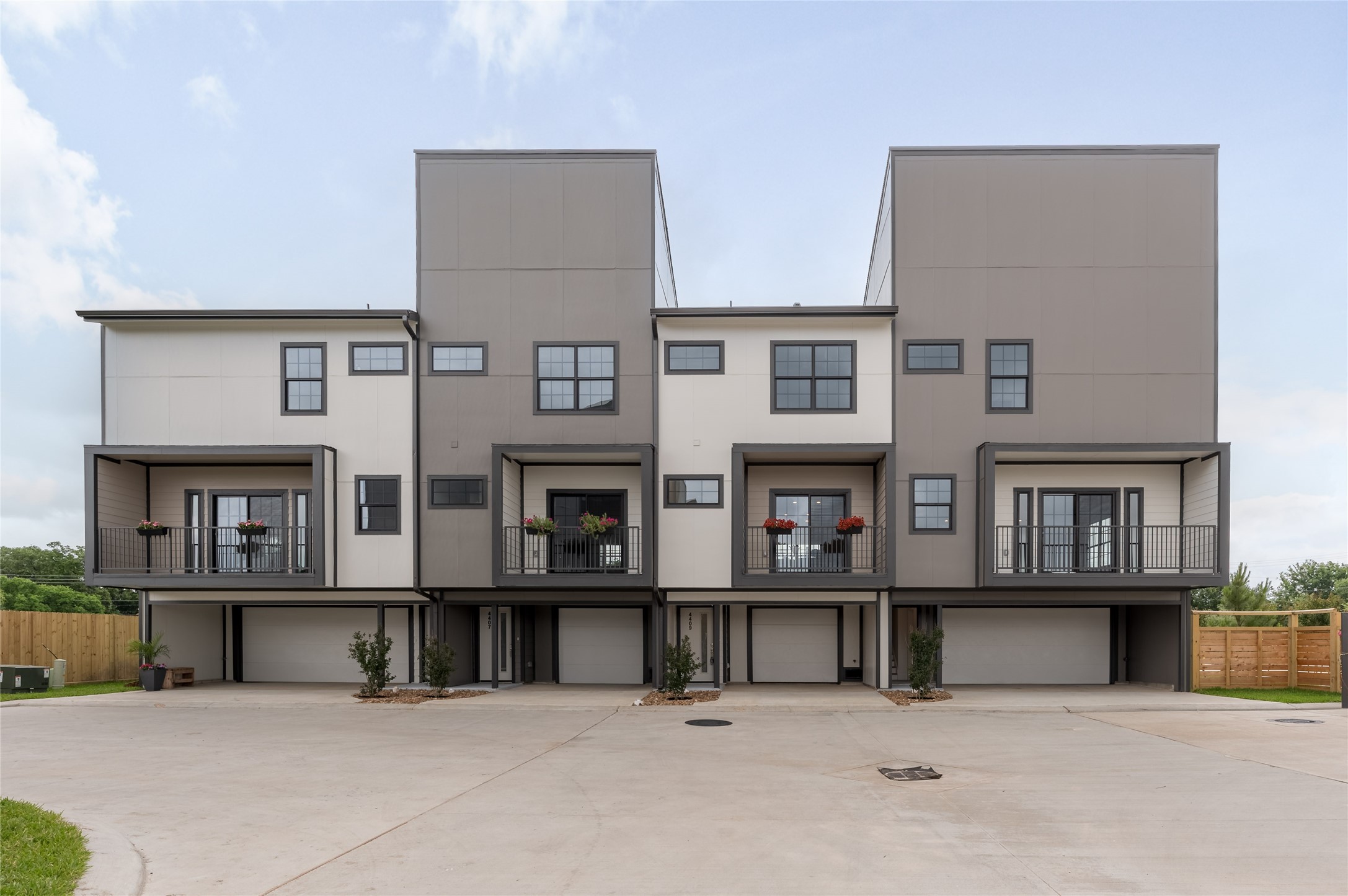 11924 N Hoa Sen Circle Property Photo