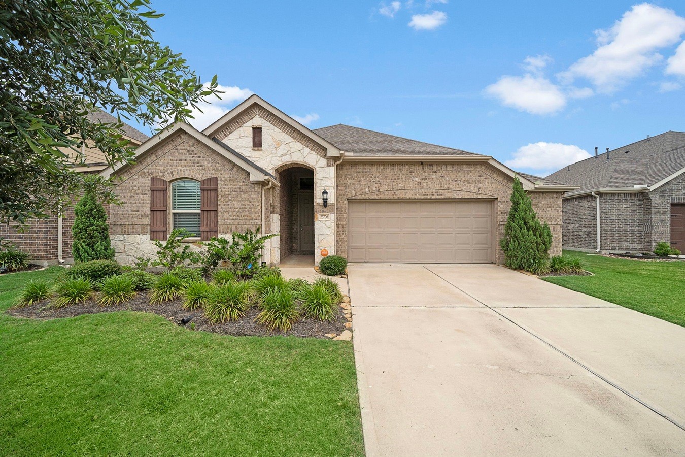 23706 Via Viale Drive Property Photo 1