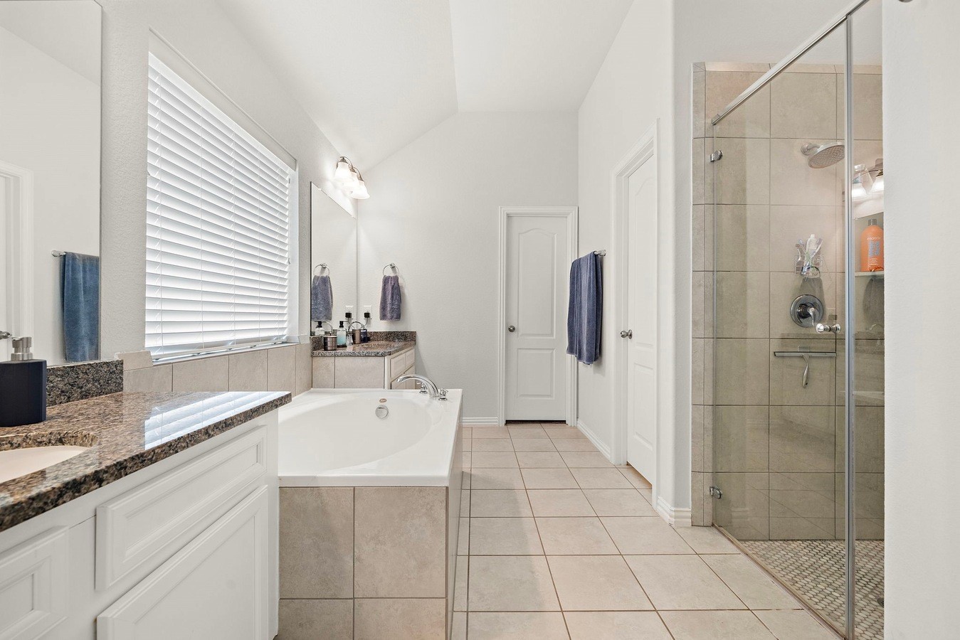 23706 Via Viale Drive Property Photo 16