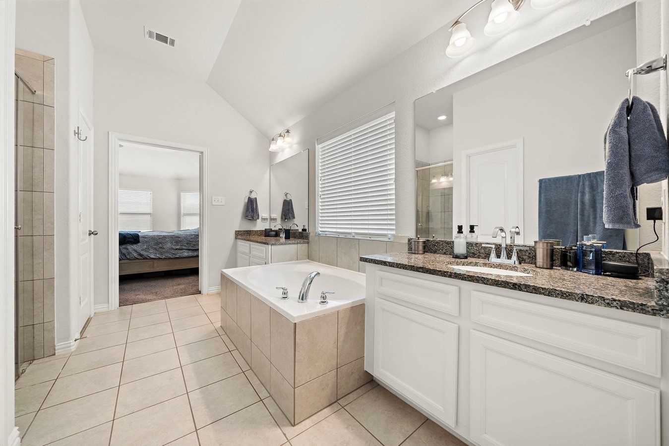 23706 Via Viale Drive Property Photo 17